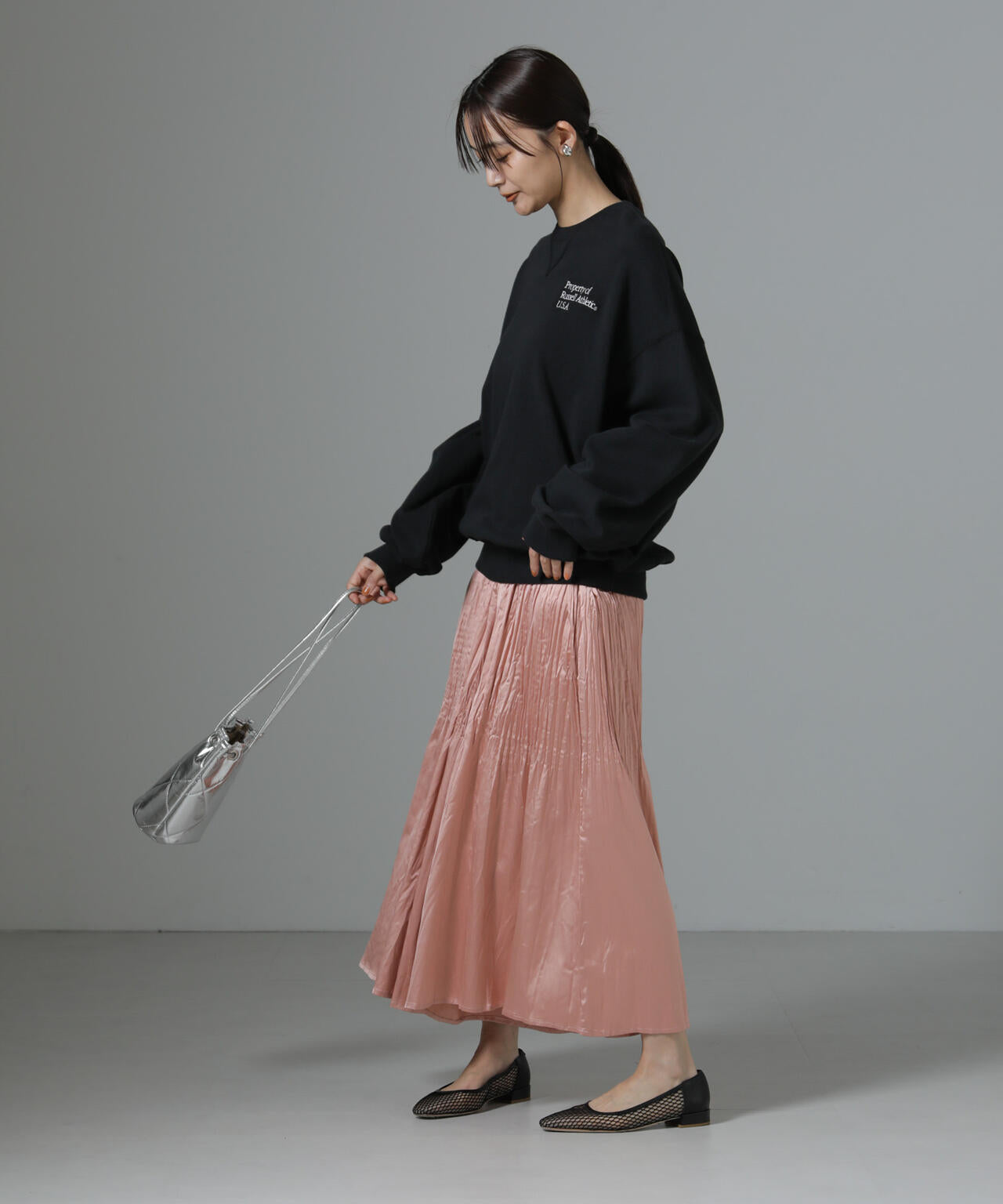 消しプリーツサテンワイドパンツ 6734227320