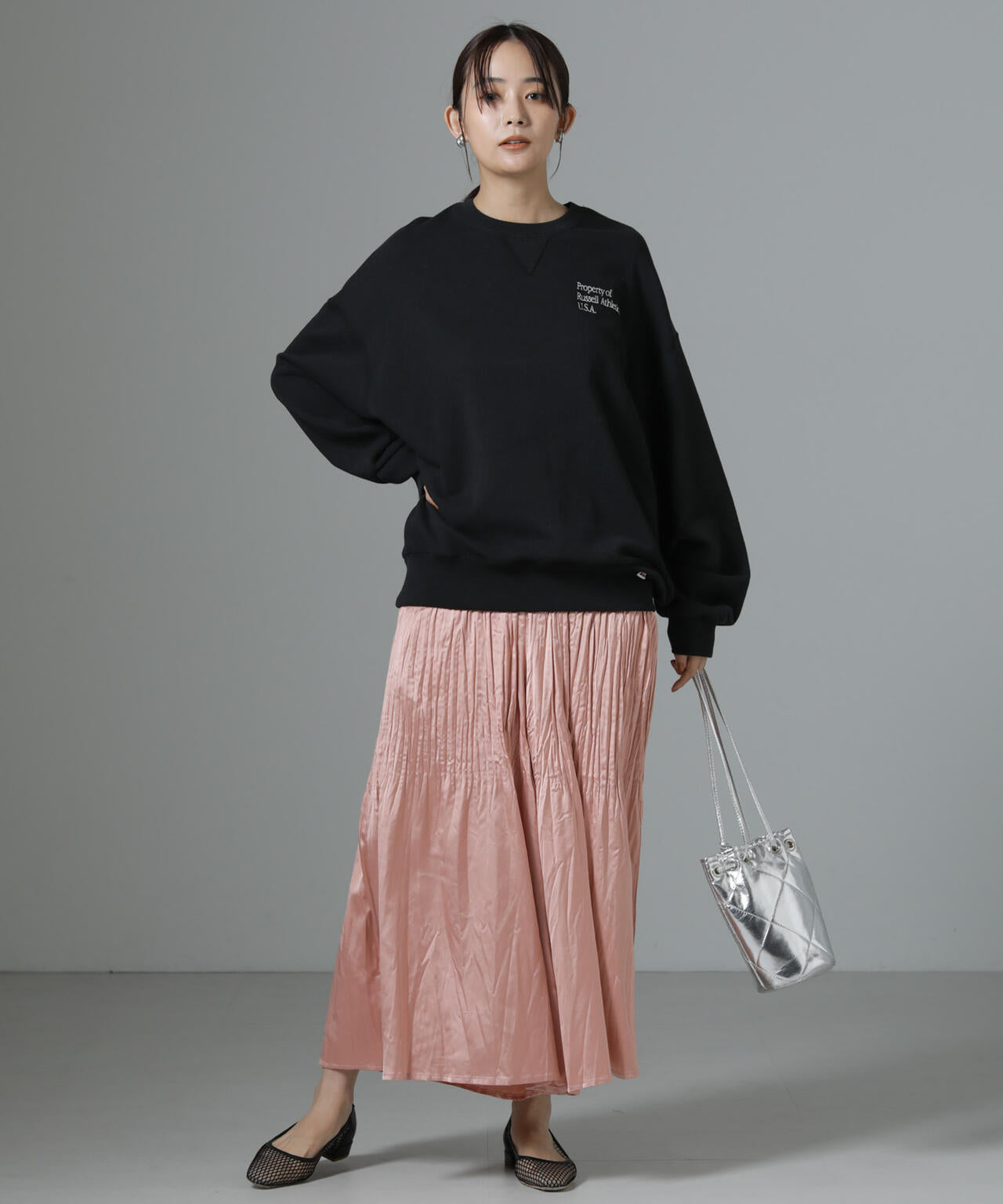 消しプリーツサテンワイドパンツ 6734227320