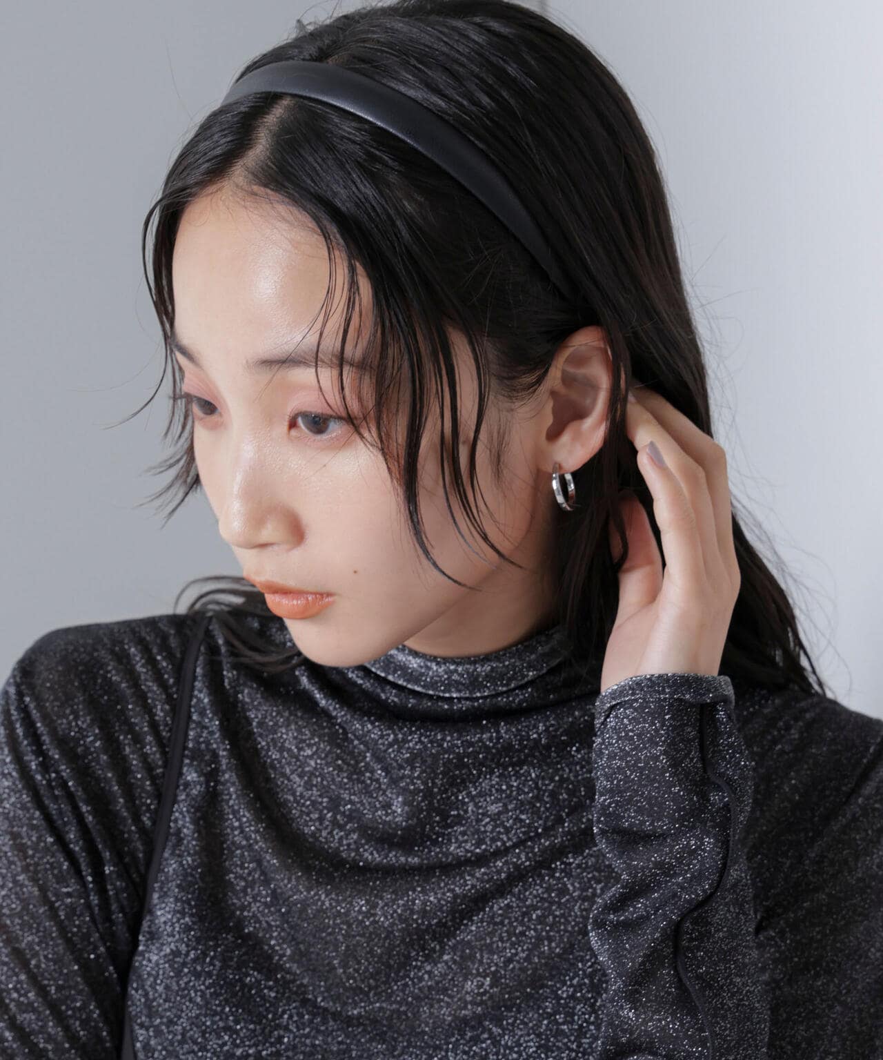 フェイクレザーカチューシャ 6734238300