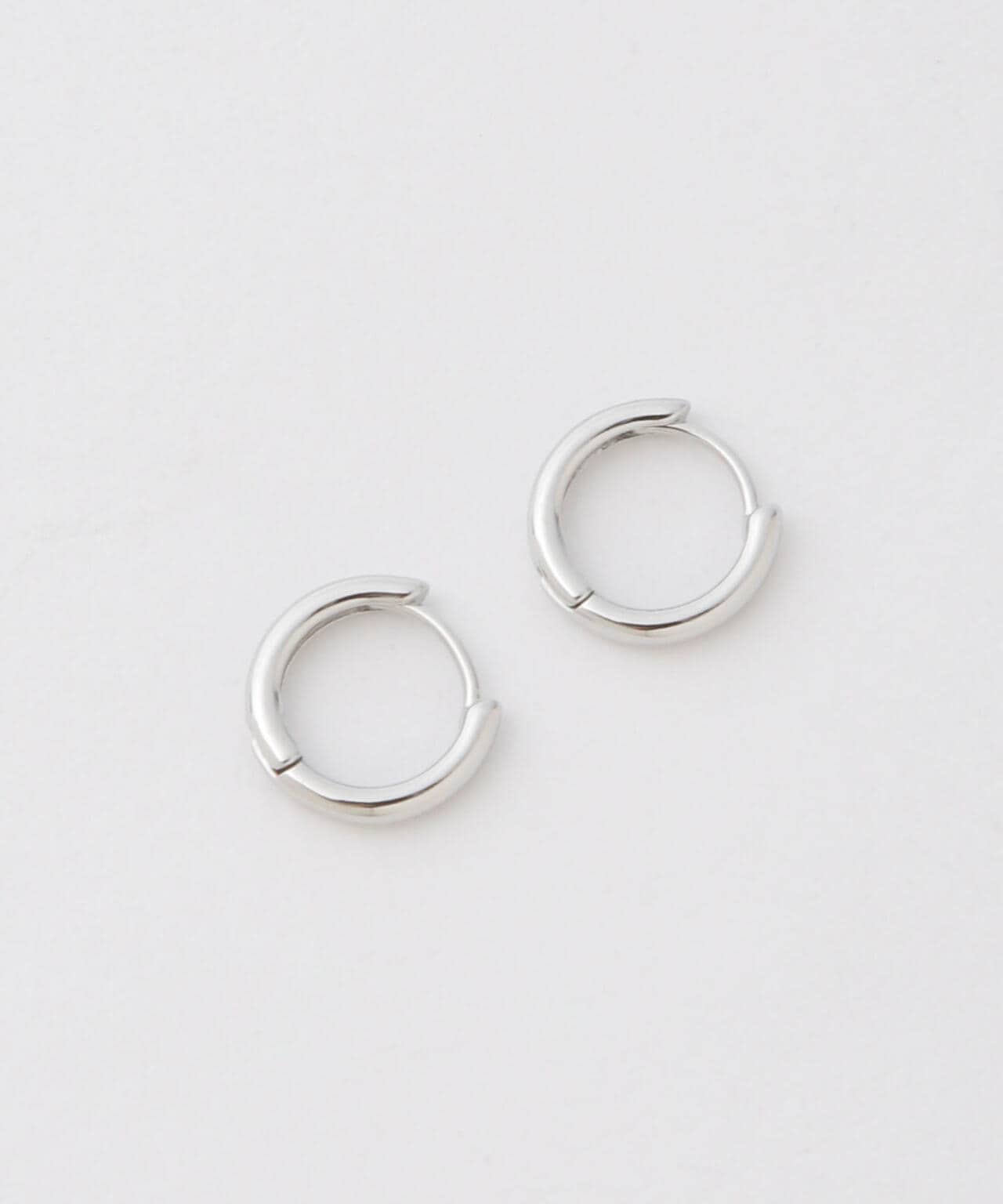 フープシンプルピアス 6734245300