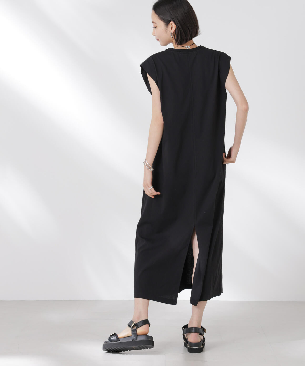 STORATECH 機能素材タックスリーブカットワンピース 6735119331