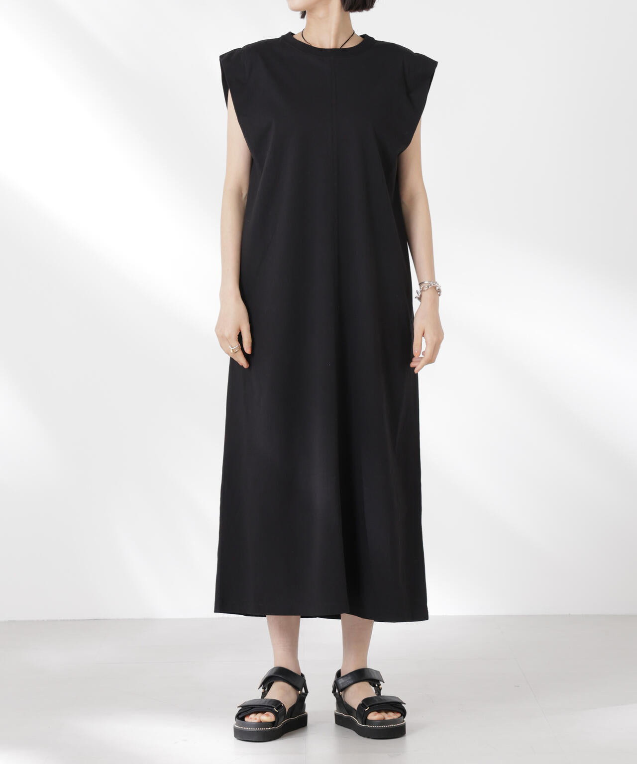 STORATECH 機能素材タックスリーブカットワンピース 6735119331