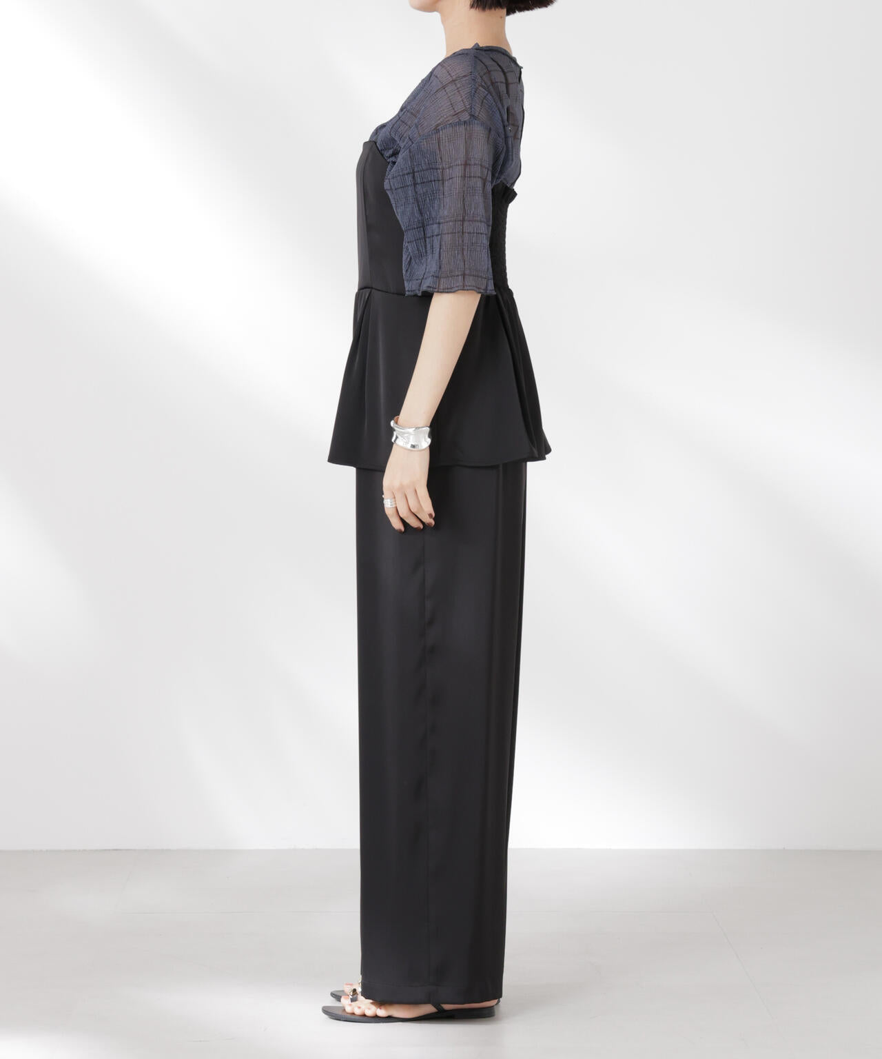 ペムラムディティールサテンキャミソールオールインワン 6735119337