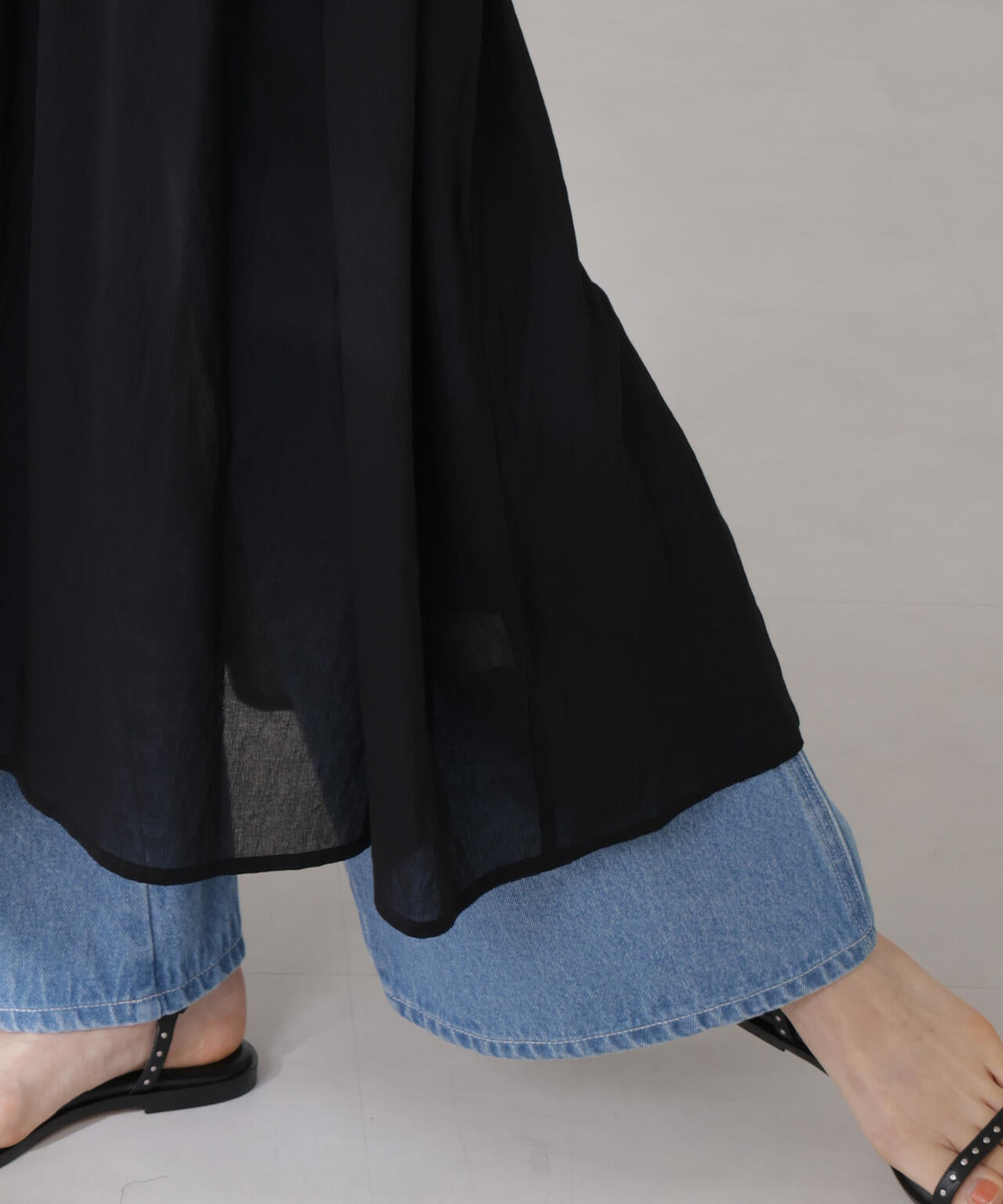 ギャザー切り替えノースリーブシアーワンピース 6735119342