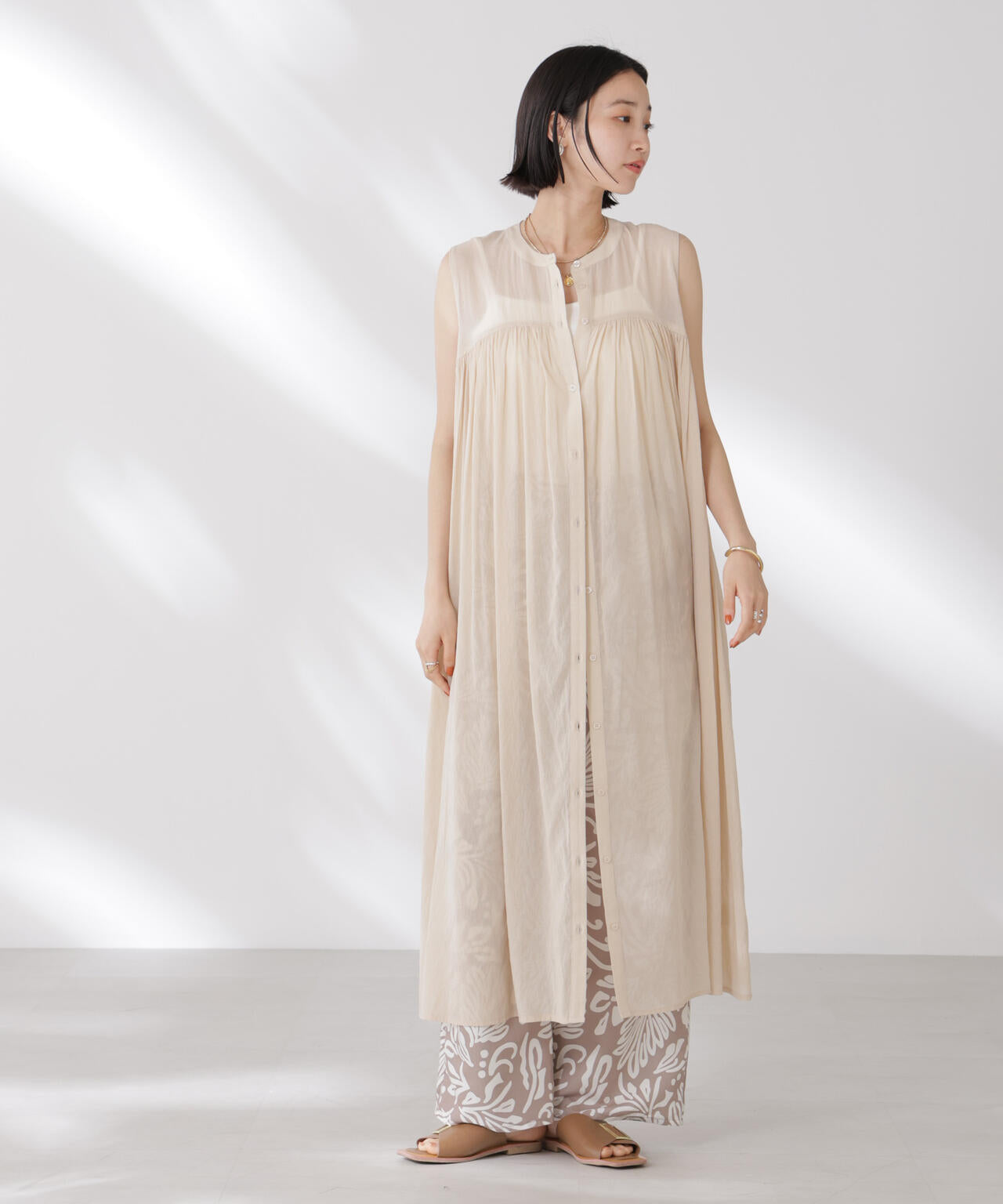 ギャザー切り替えノースリーブシアーワンピース 6735119342