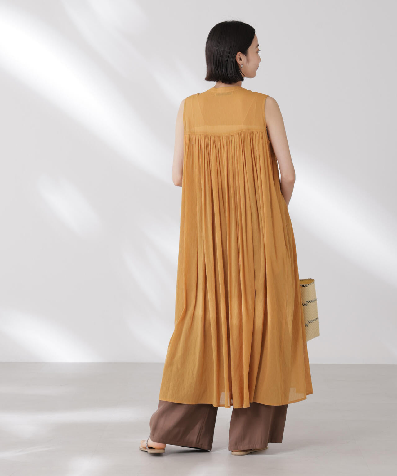 ギャザー切り替えノースリーブシアーワンピース 6735119342