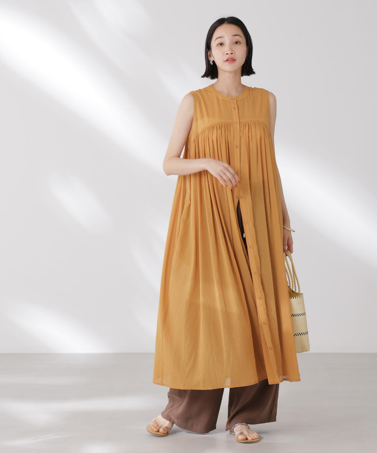 ギャザー切り替えノースリーブシアーワンピース 6735119342