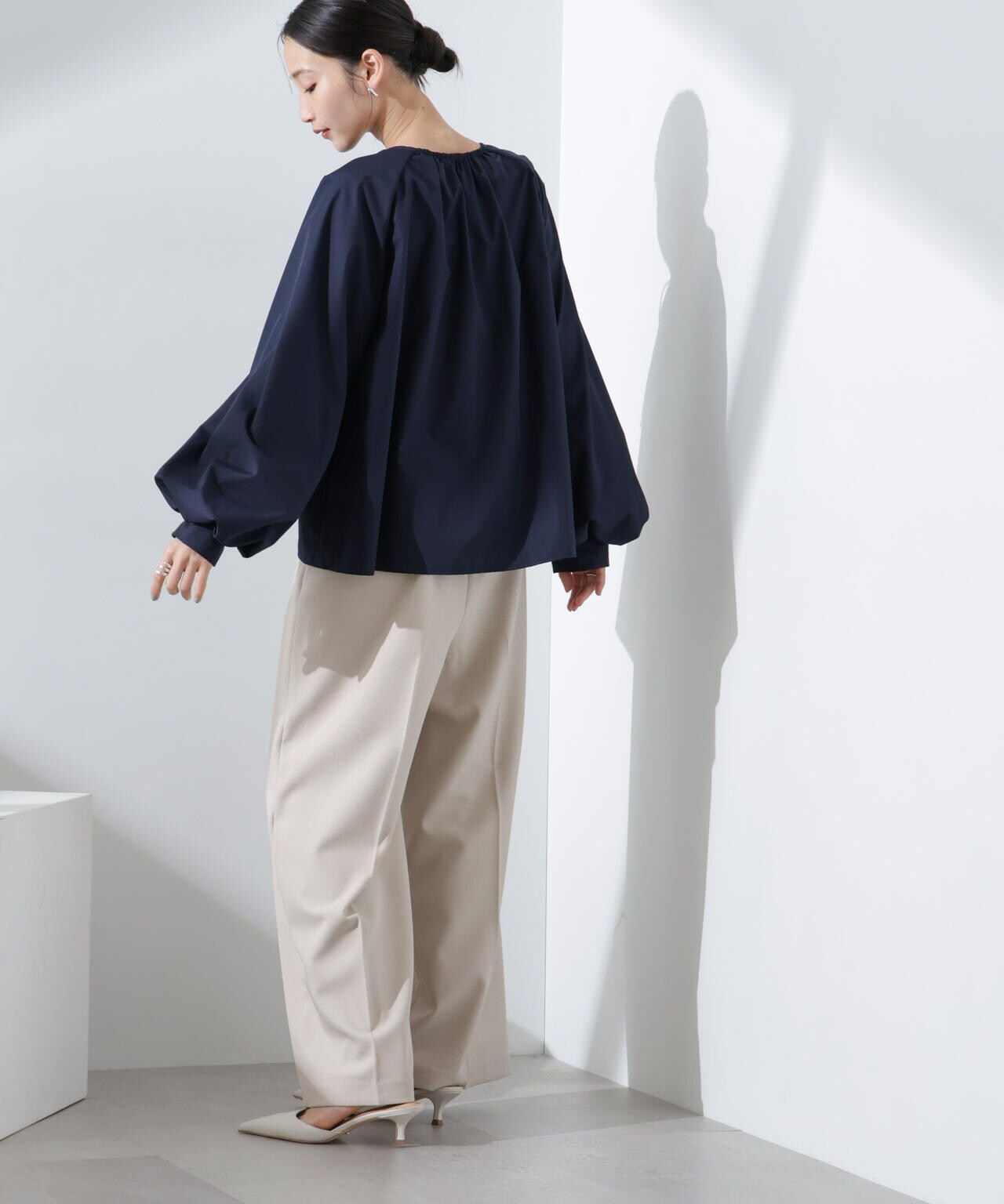 ボリュームスリーブタックブラウス 6735120307