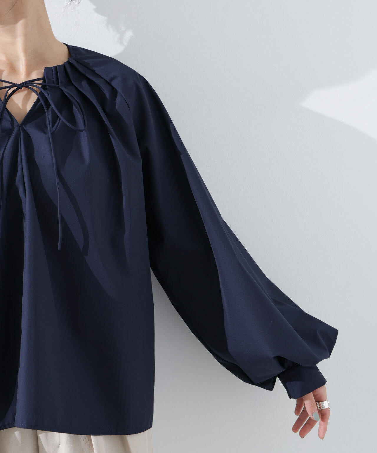 ボリュームスリーブタックブラウス 6735120307