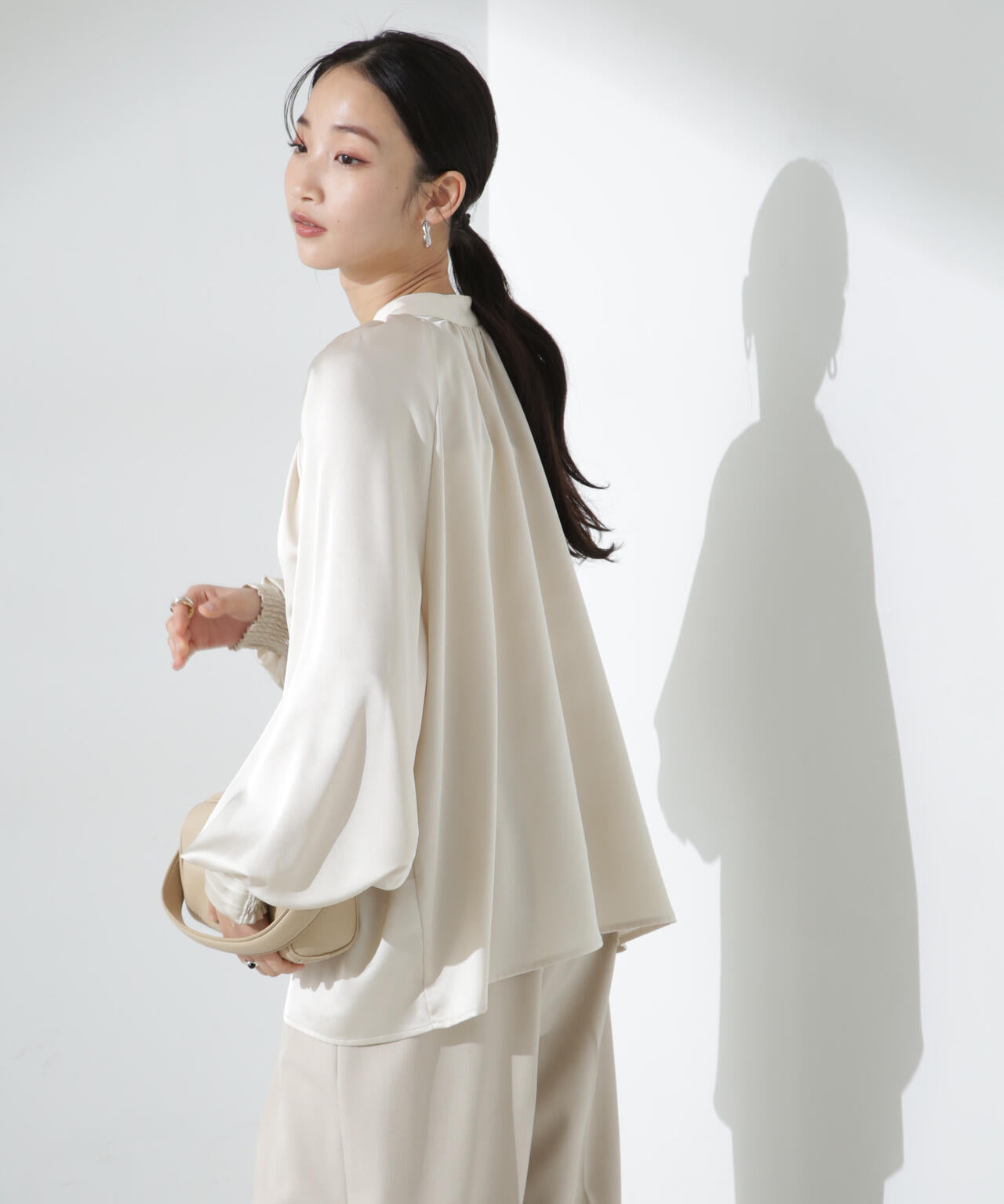 前後2WAYサテンドルマンギャザーブラウス(セットアップ可) 6735120308