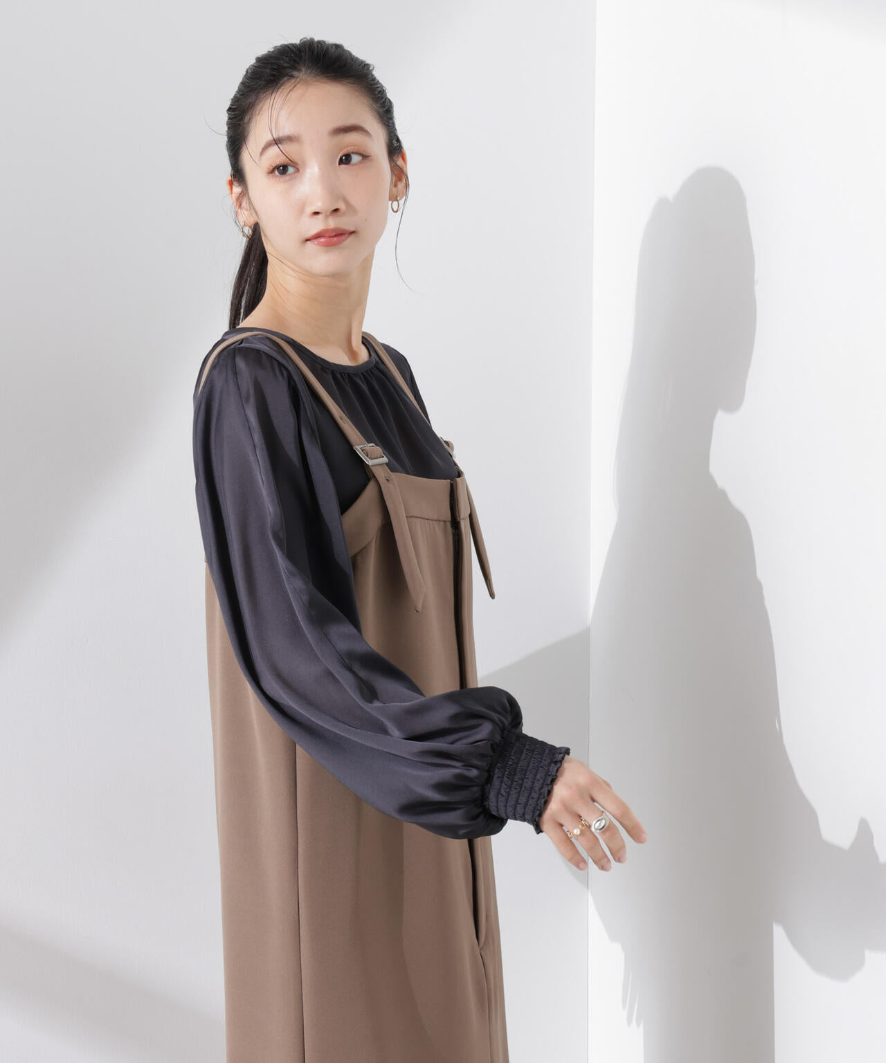 2WAYデザインスリーブサテンブラウス 6735120311