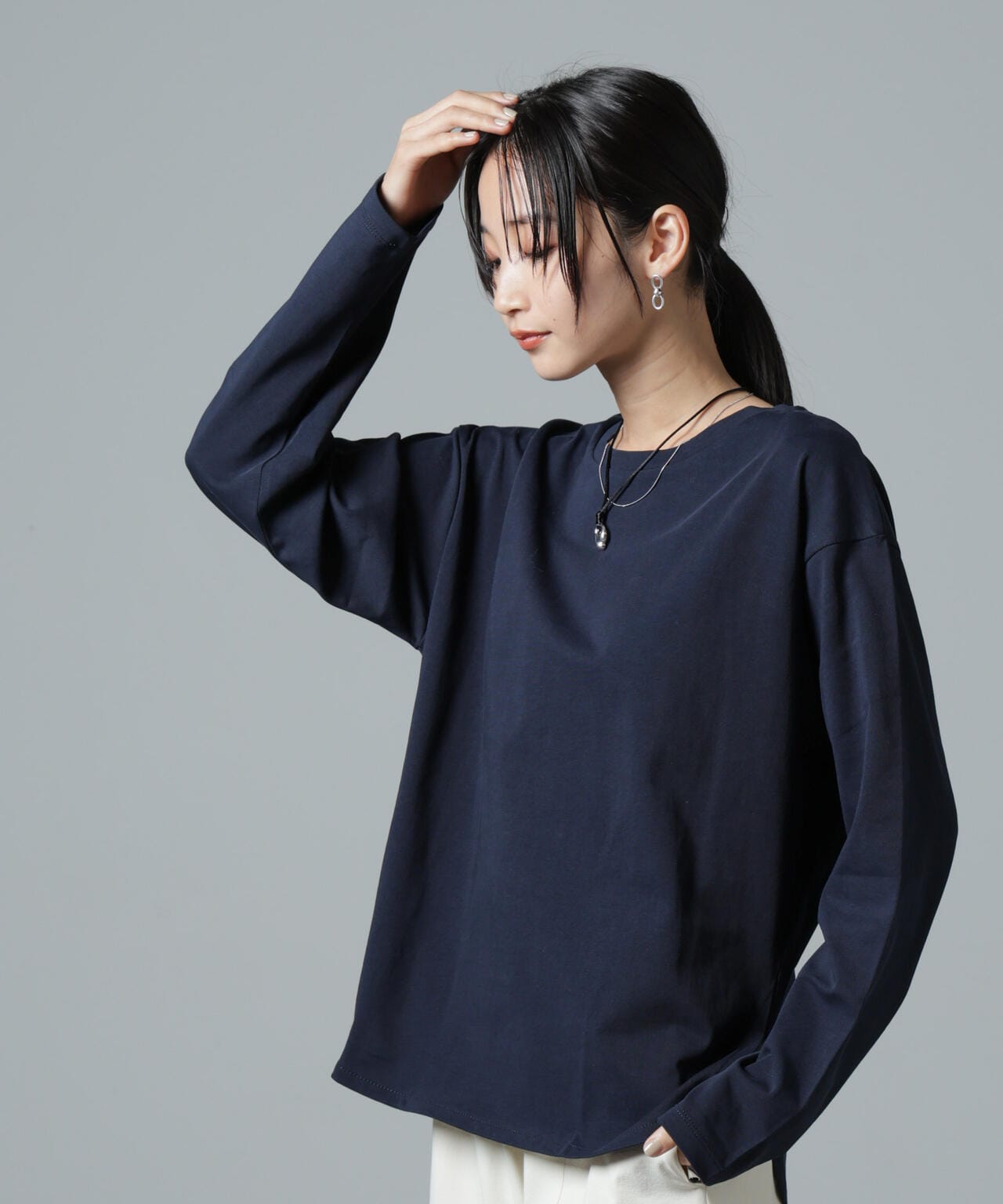 サイドスリットロングスリーブTシャツ 6735123306