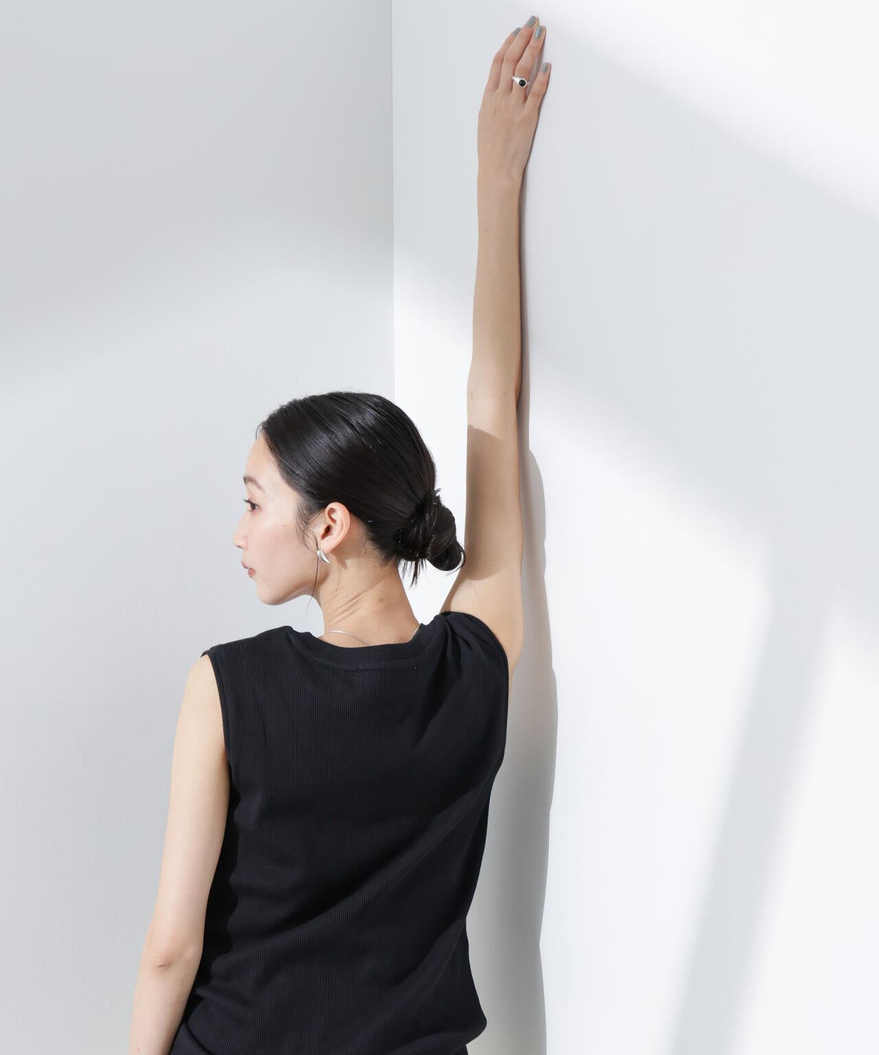 UVカット抗菌防臭吸水速乾イージーケアノースリーブ 6735124303