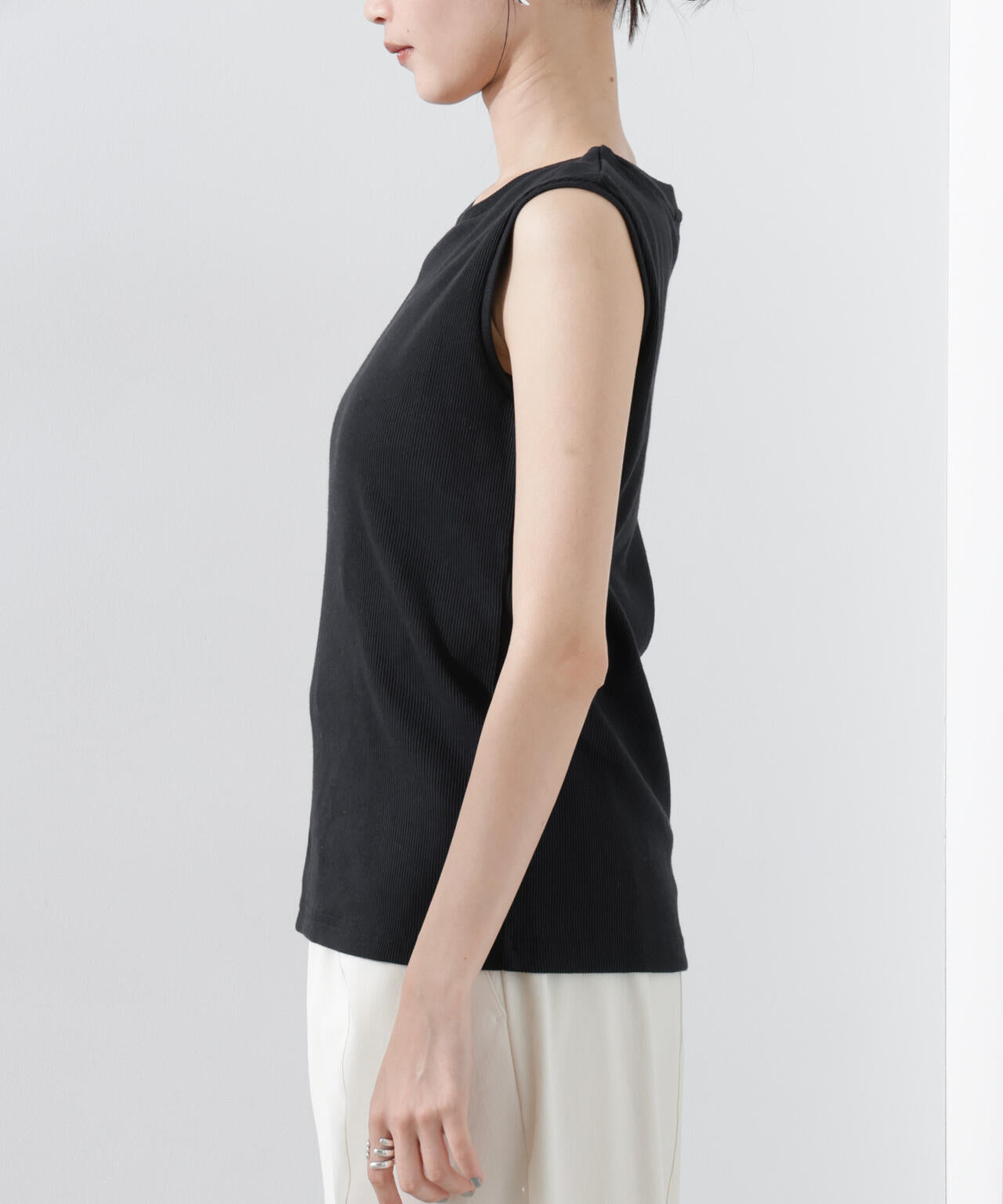 UVカット抗菌防臭吸水速乾イージーケアノースリーブ 6735124303