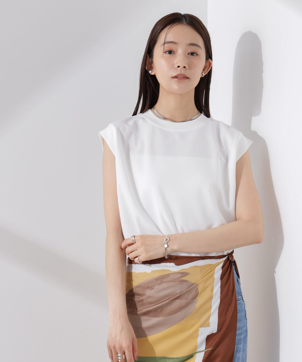カットジョーゼットノースリーブTシャツ 6735124312
