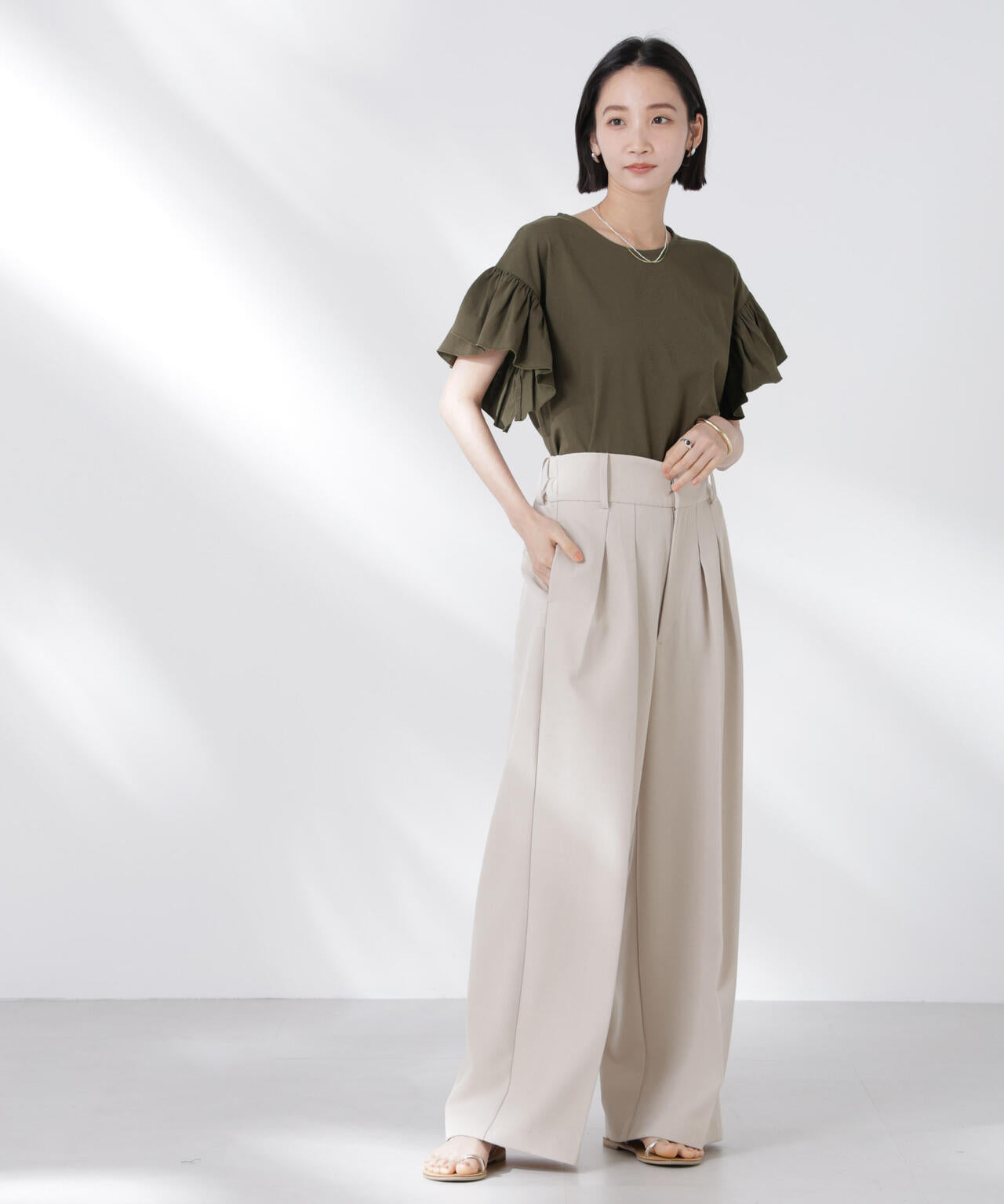 STORATECH 機能素材フレアデザインスリーブトップス 6735124318