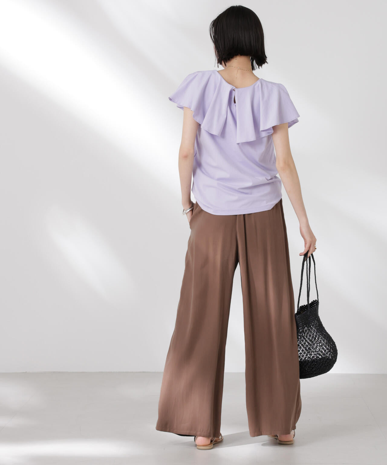ラッフルカラーカットノースリーブトップス 6735124331