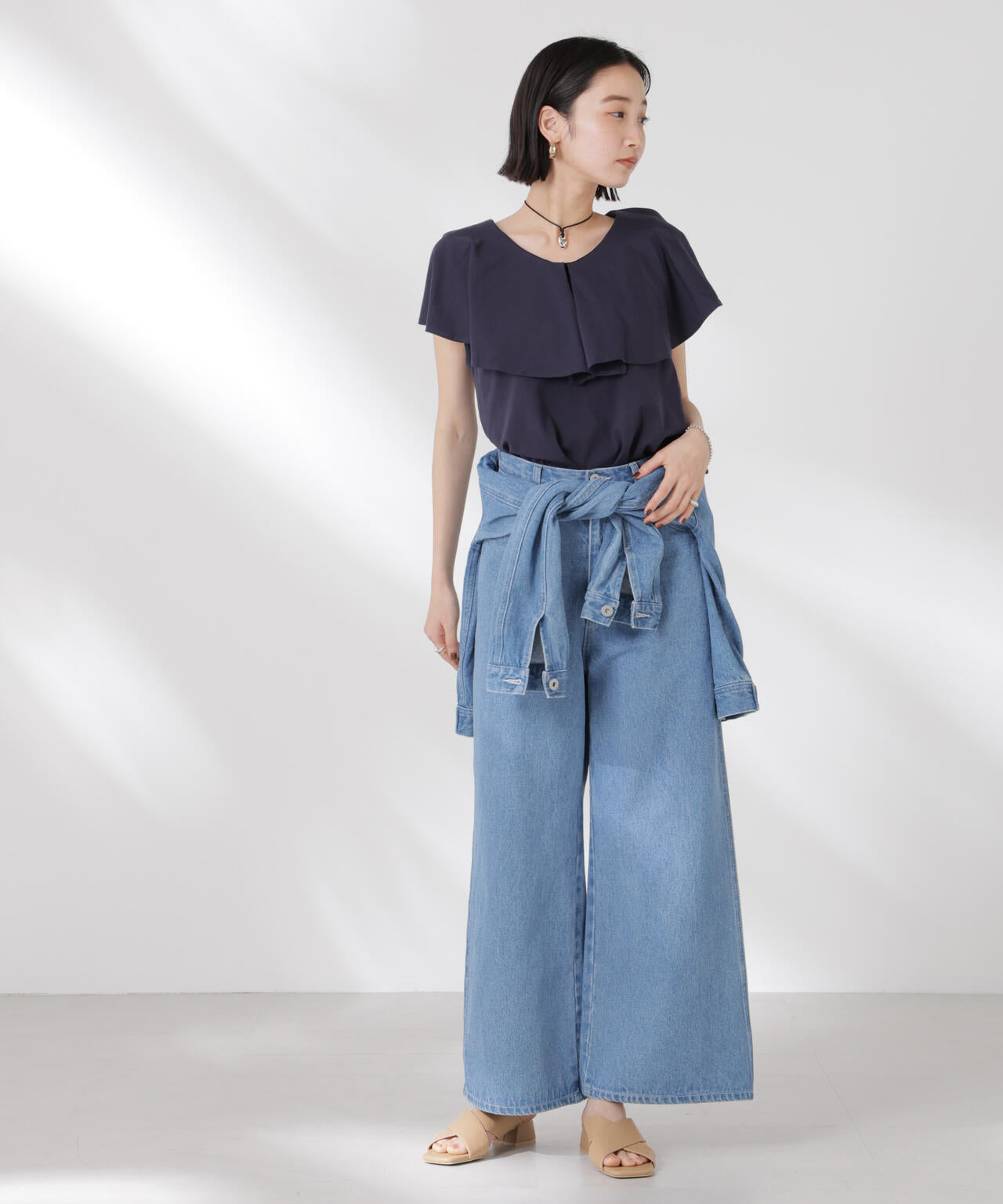 ラッフルカラーカットノースリーブトップス 6735124331