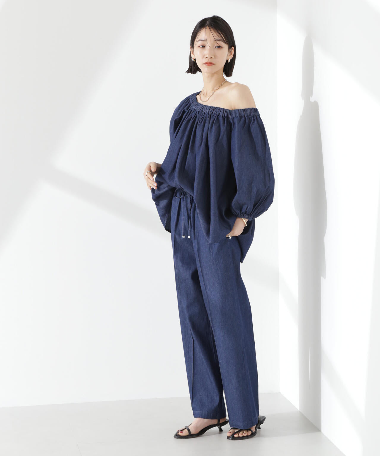 ライトデニムドロストセンタープレスパンツ(セットアップ可) 6735127316
