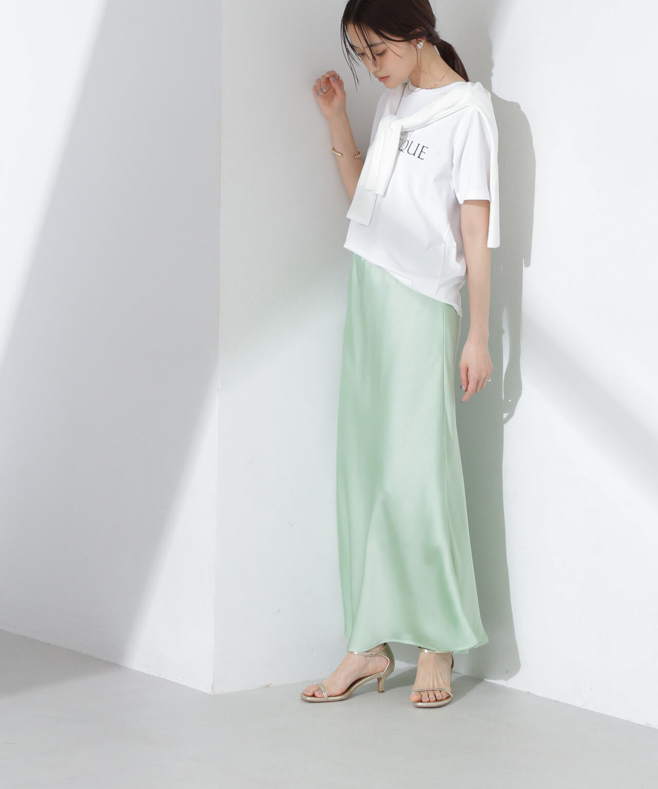 サテンフレアスカート 6735130313