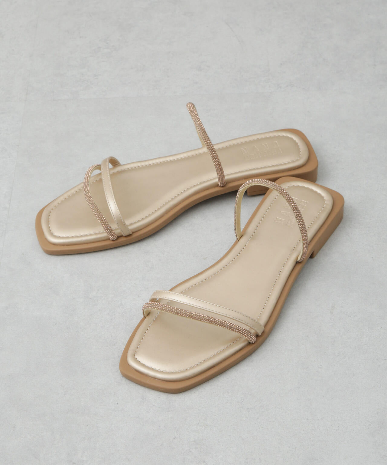 ラインストーン細ストラップサンダル 6735135303