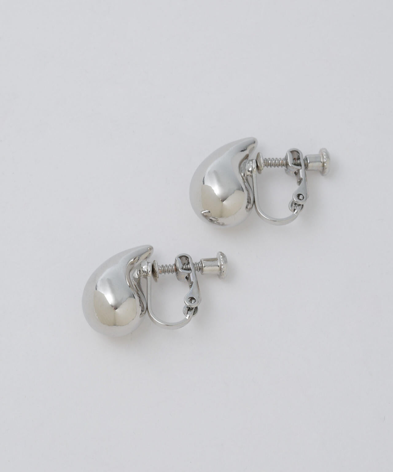 ドロップモチーフイヤリング 6735145301