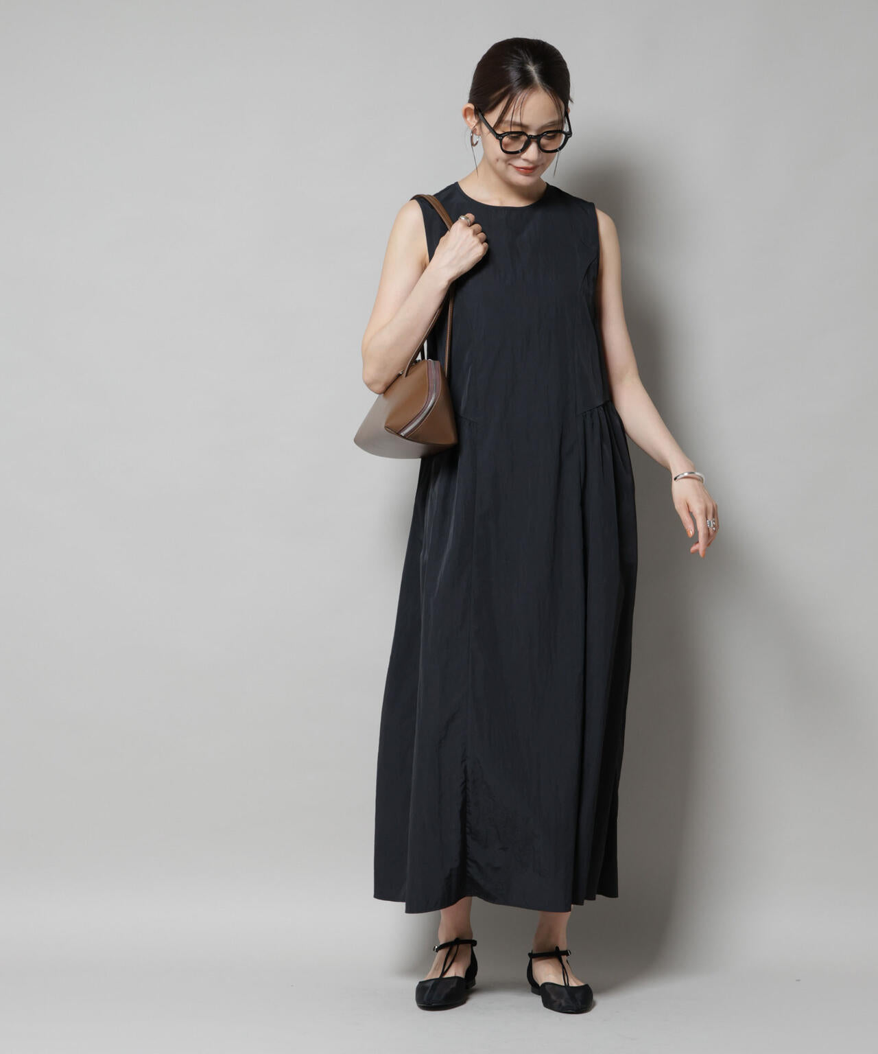 サイドギャザーナイロンワンピース 6735219311