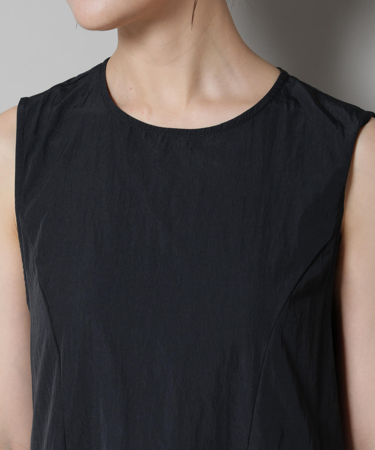 サイドギャザーナイロンワンピース 6735219311