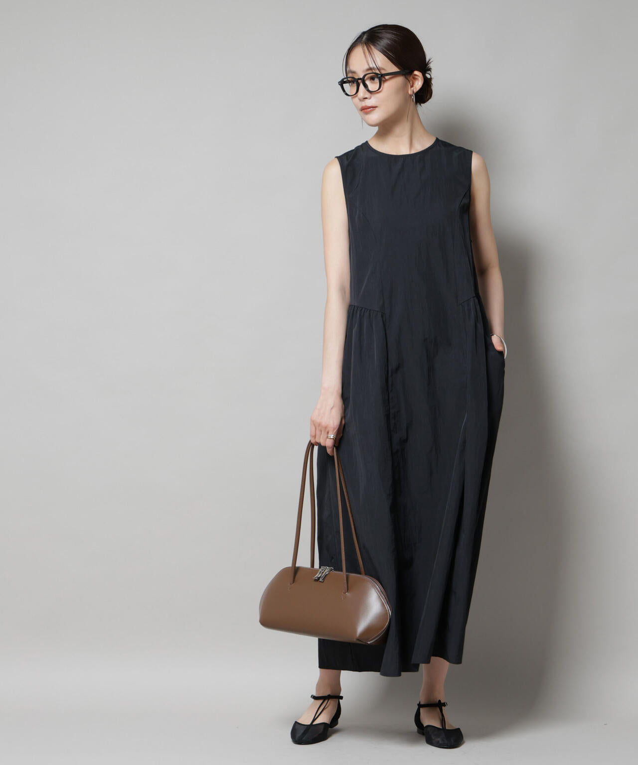 サイドギャザーナイロンワンピース 6735219311