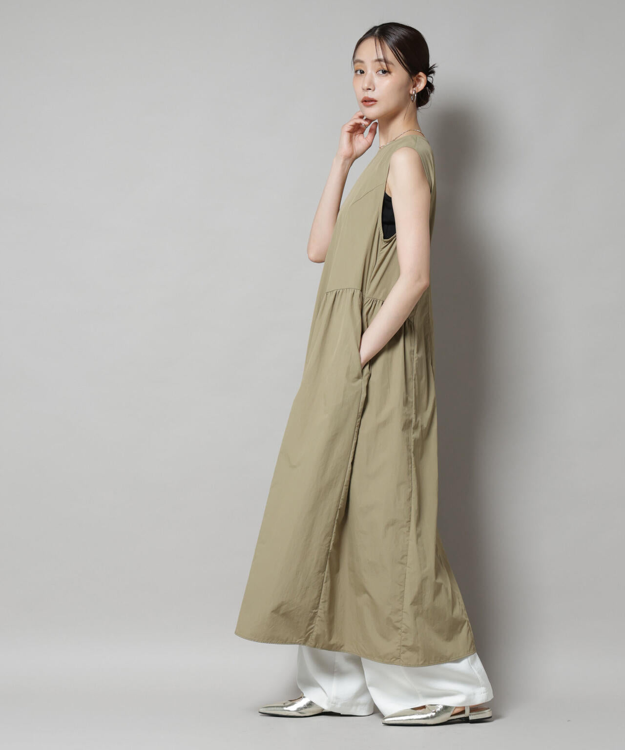 サイドギャザーナイロンワンピース 6735219311