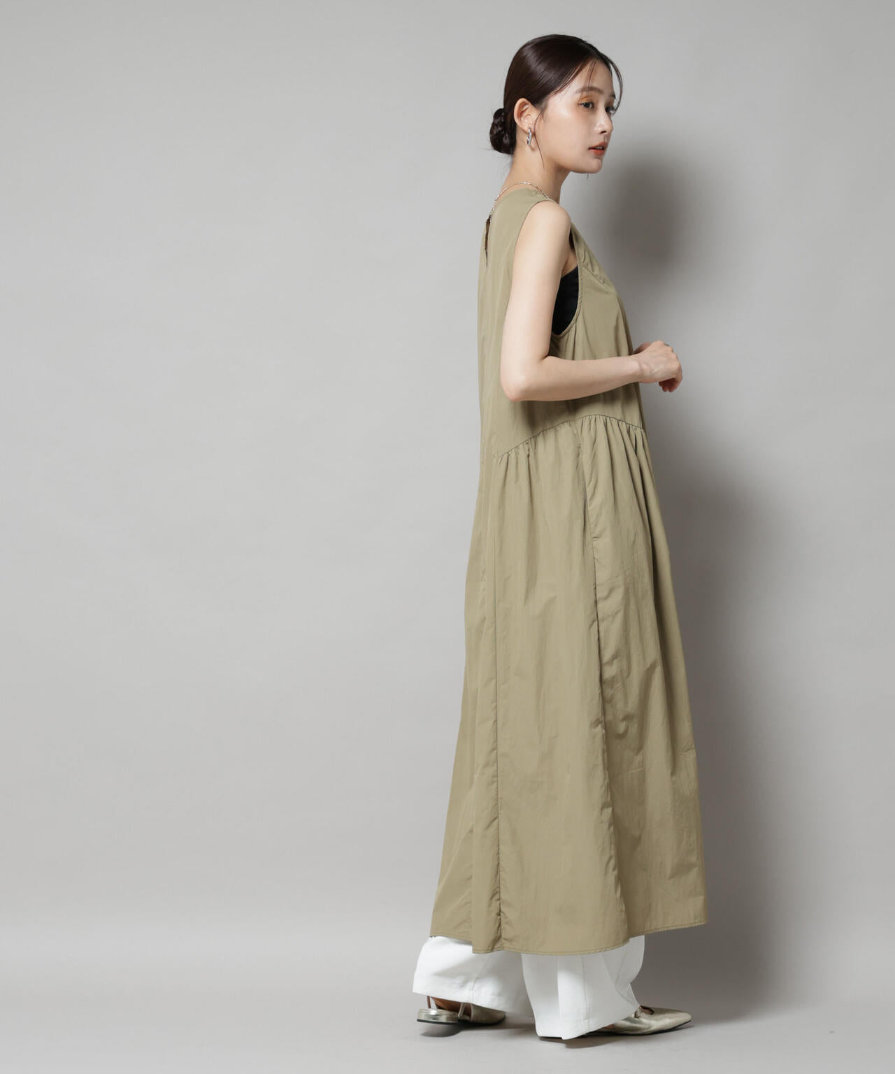 サイドギャザーナイロンワンピース 6735219311