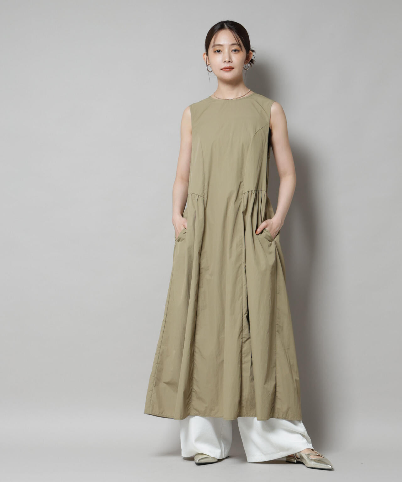 サイドギャザーナイロンワンピース 6735219311