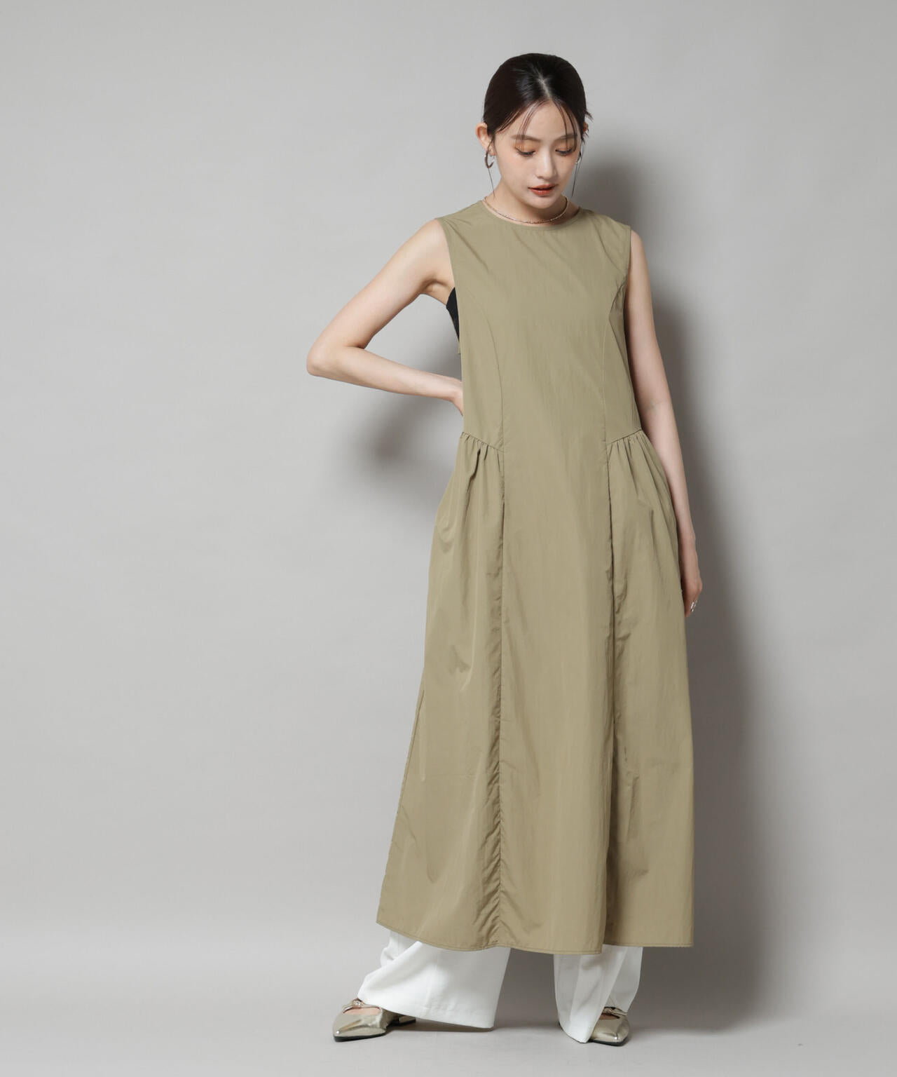 サイドギャザーナイロンワンピース 6735219311