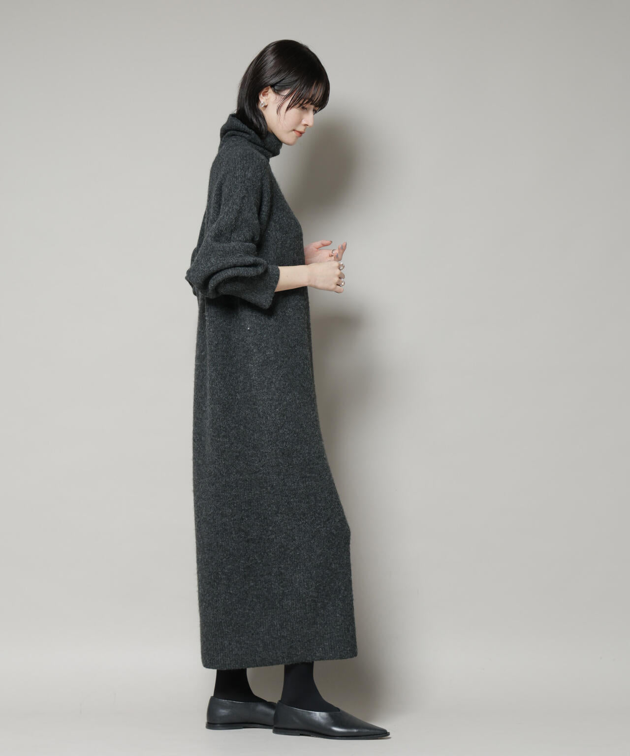 エアリーヤーン畦編タートルニットマキシワンピース 6735219312