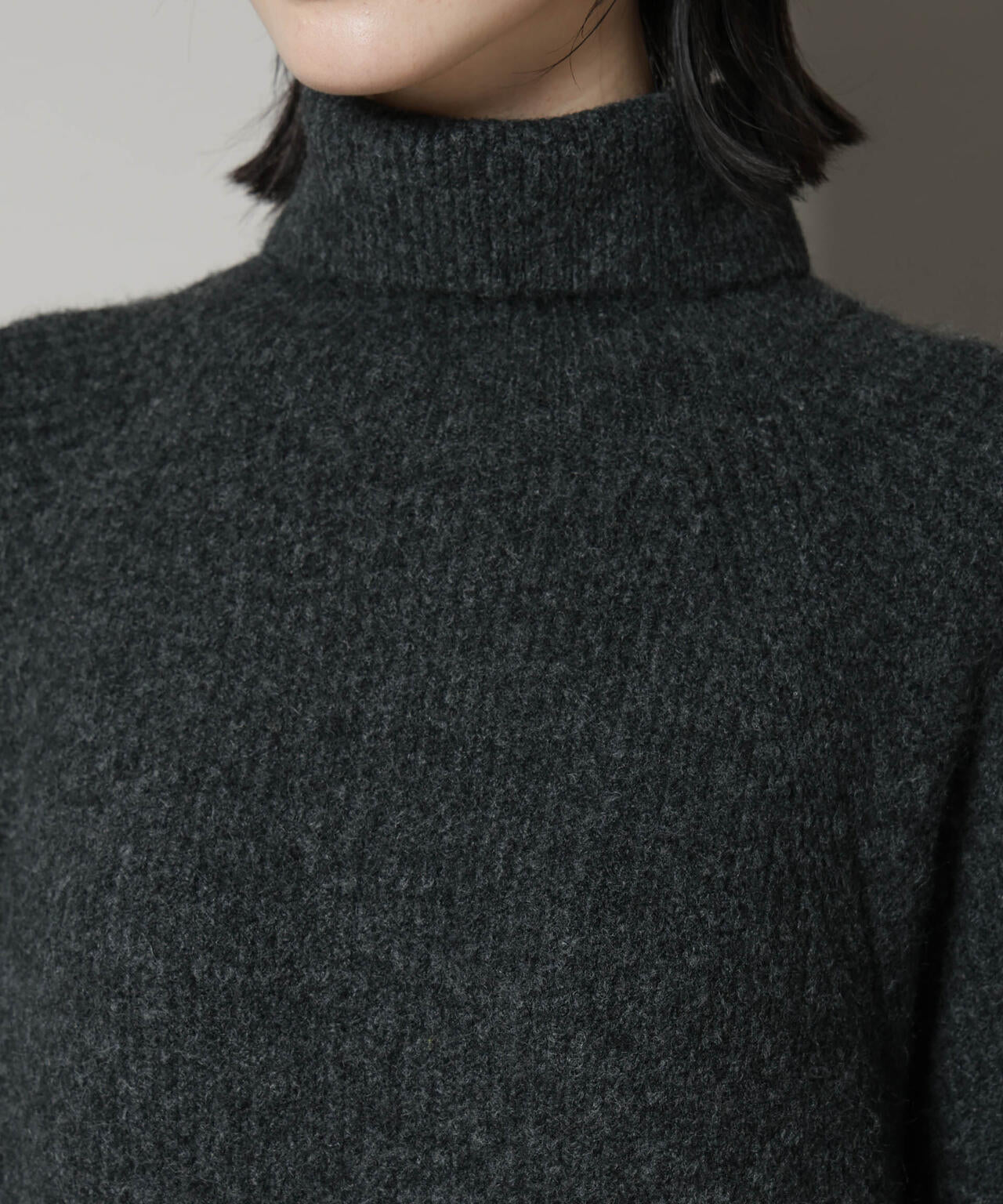 エアリーヤーン畦編タートルニットマキシワンピース 6735219312