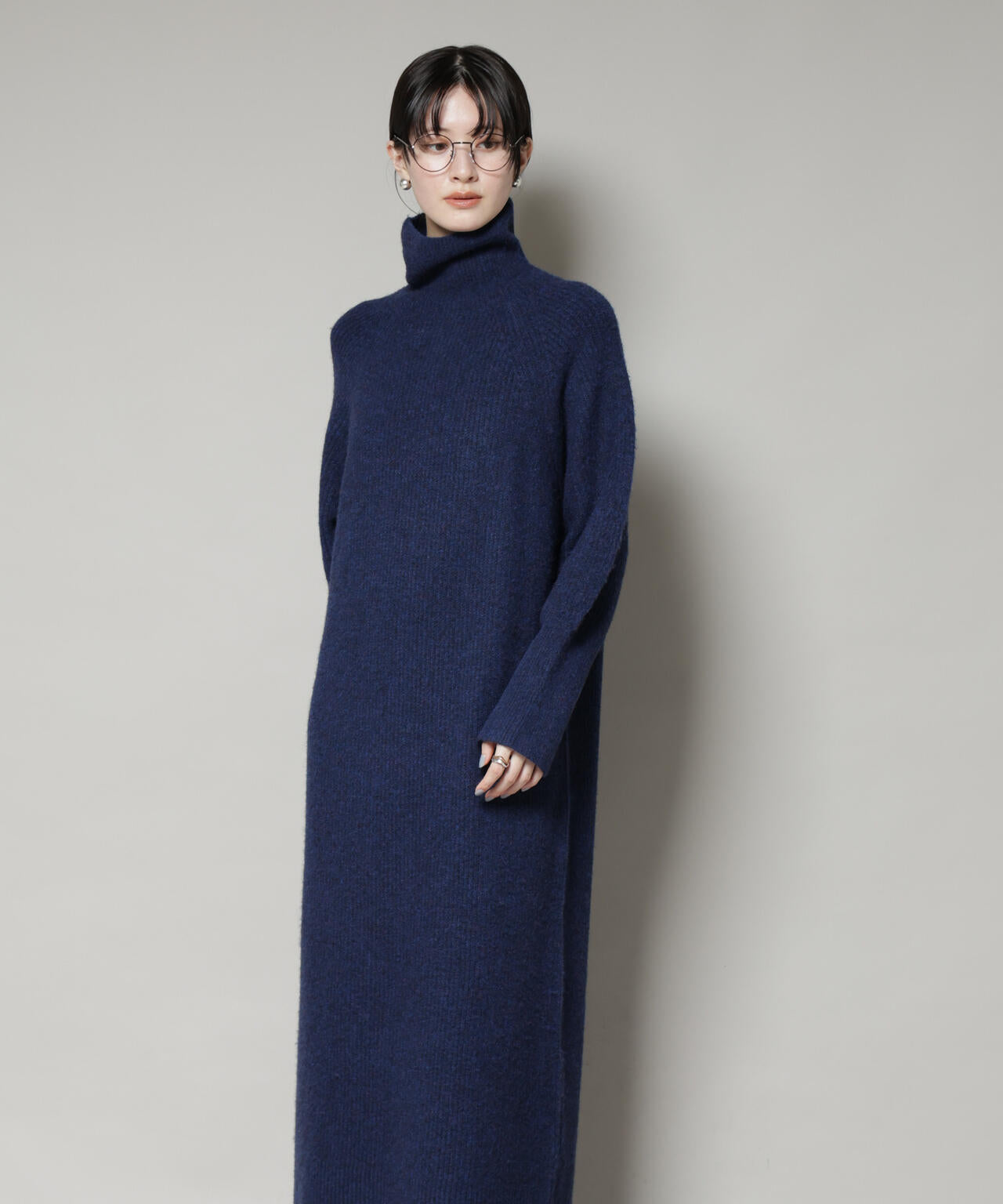 エアリーヤーン畦編タートルニットマキシワンピース 6735219312