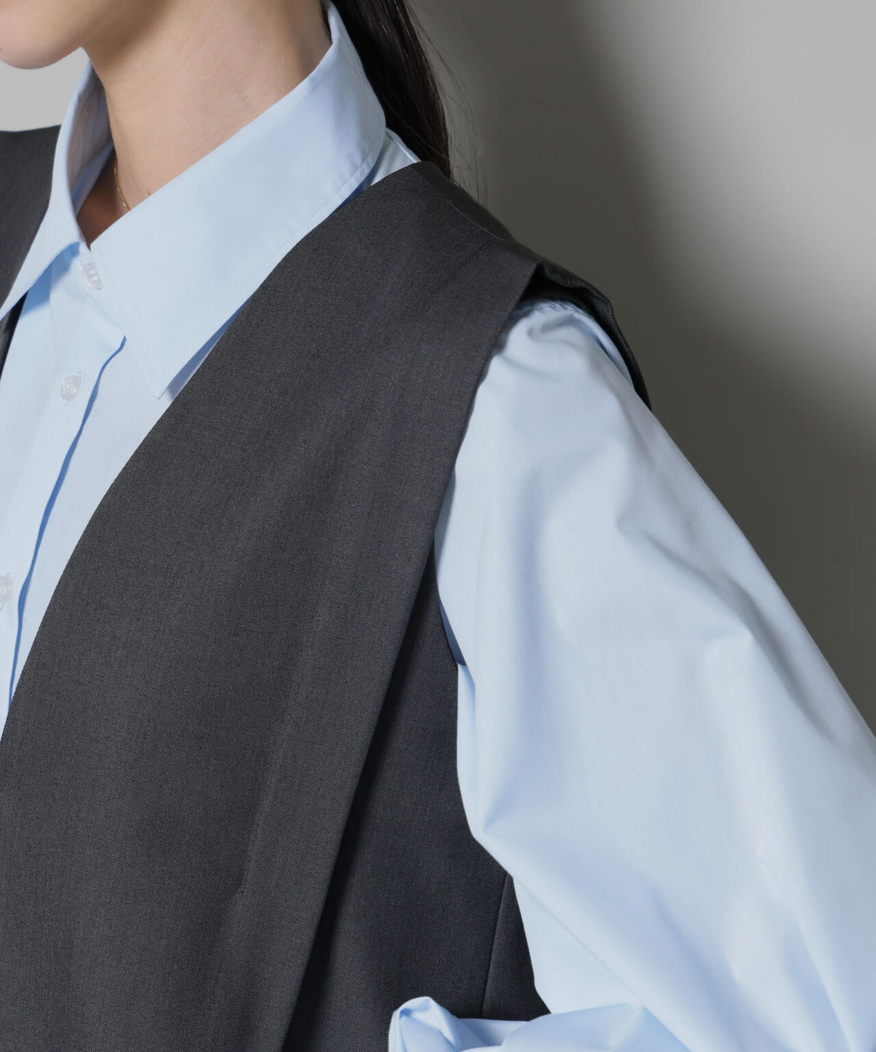 ショルダータックVネックワンピース 6735219323