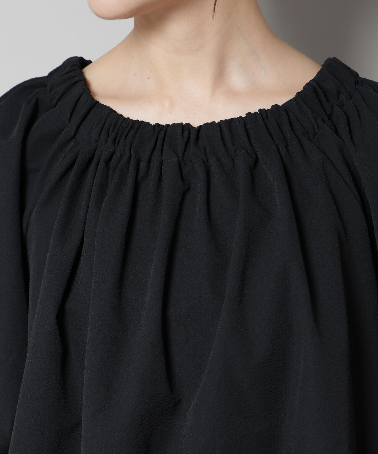 ボリュームギャザータックスリーブブラウス 6735220302