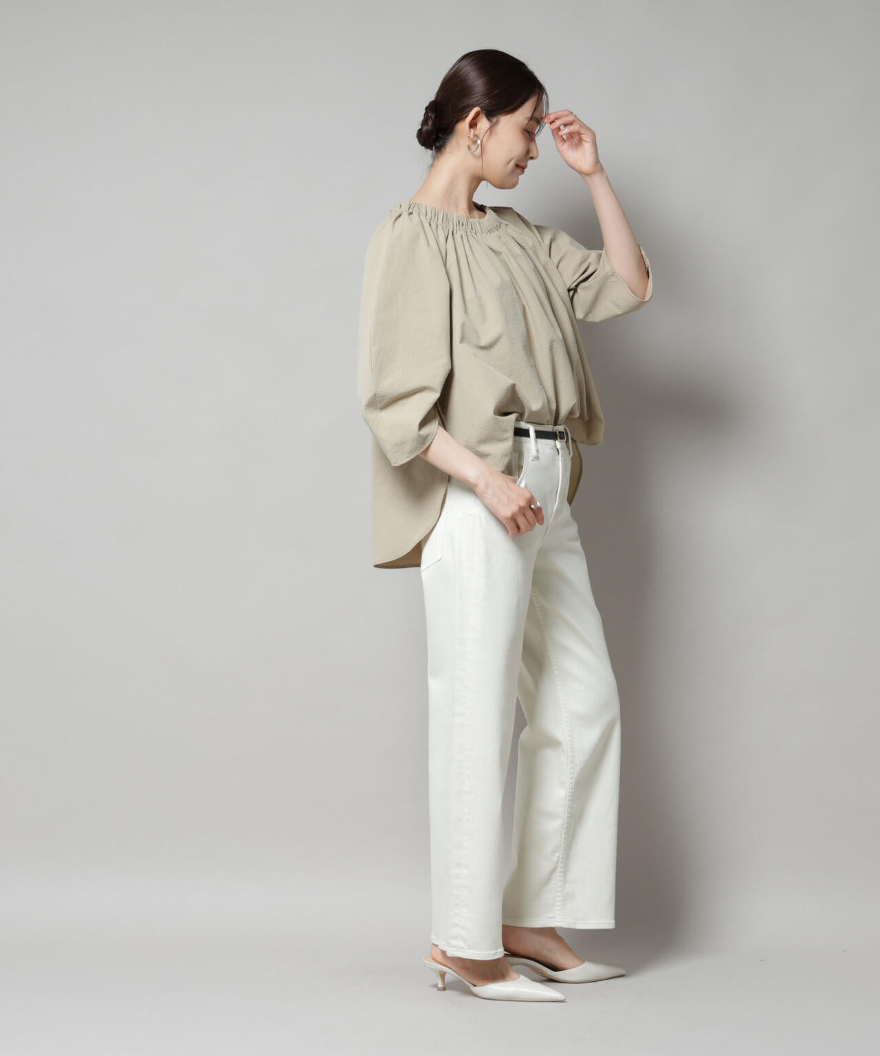 ボリュームギャザータックスリーブブラウス 6735220302