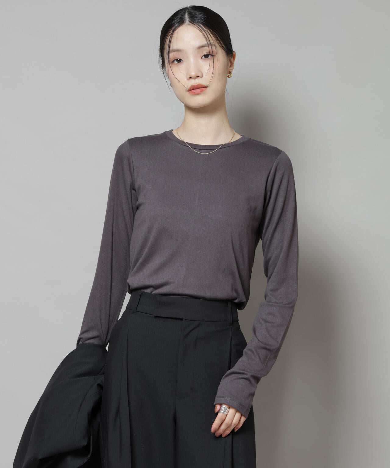 吸湿発熱クルーネックロングスリーブTシャツ 6735223312