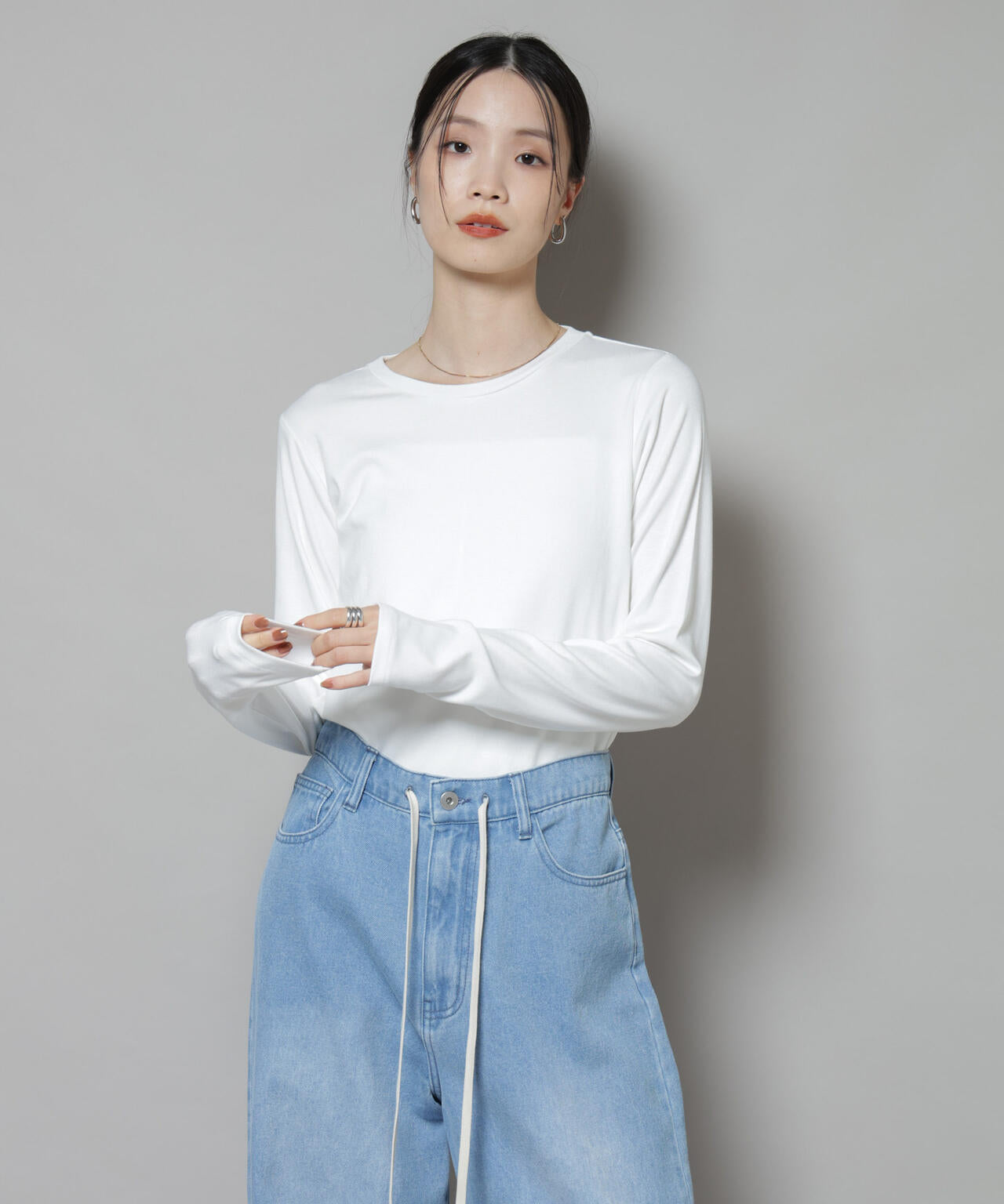 吸湿発熱クルーネックロングスリーブTシャツ 6735223312