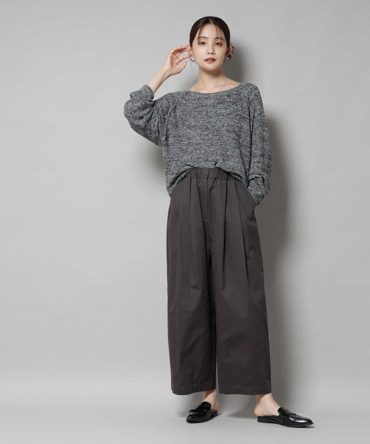タックコクーンチノパンツ 6735227304