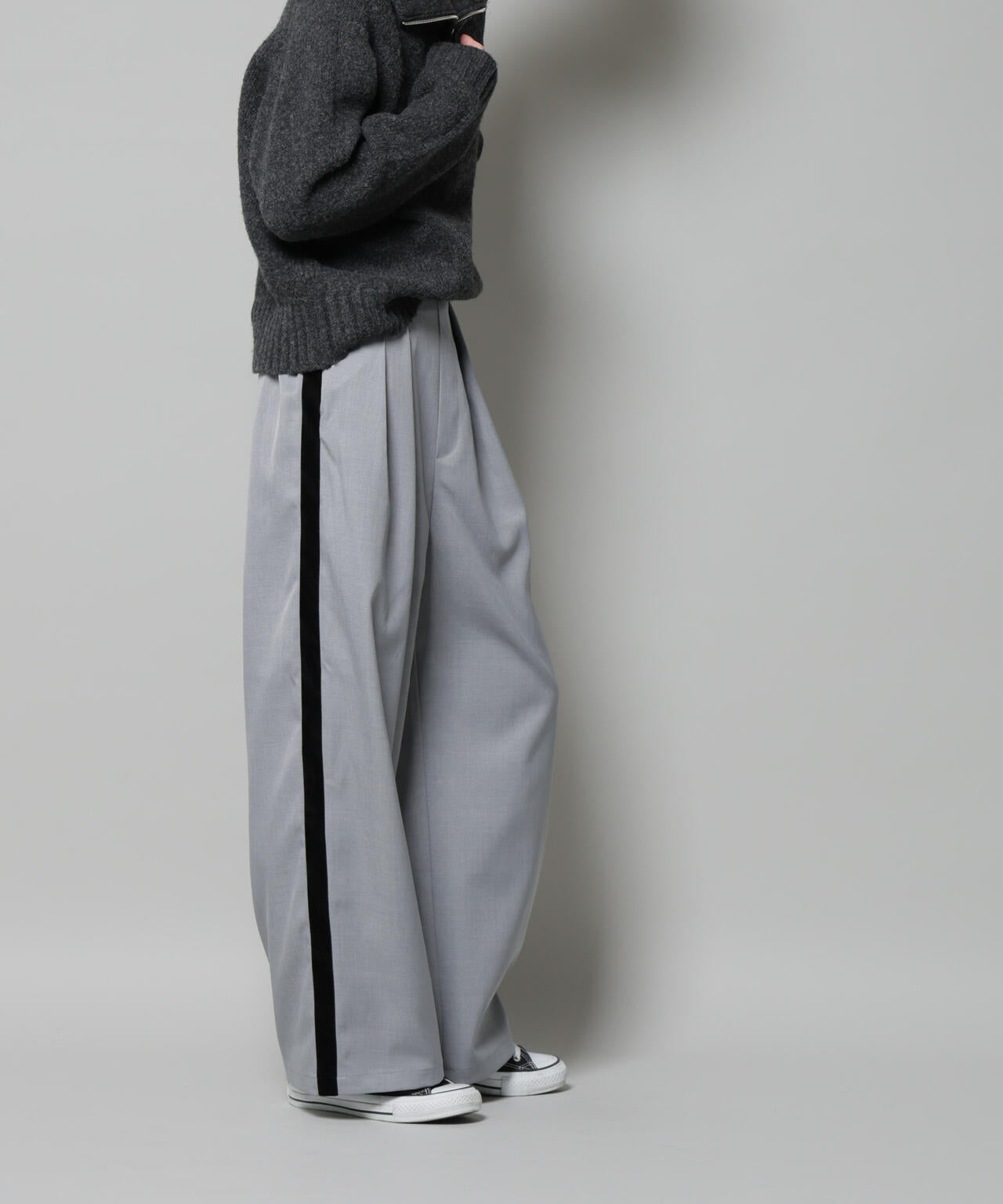 ベルベッドサイドラインパンツ 6735227318