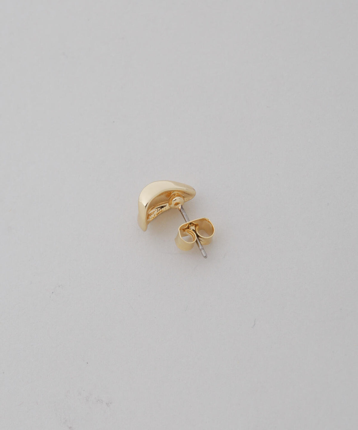 スモールドロップピアス 6735245301
