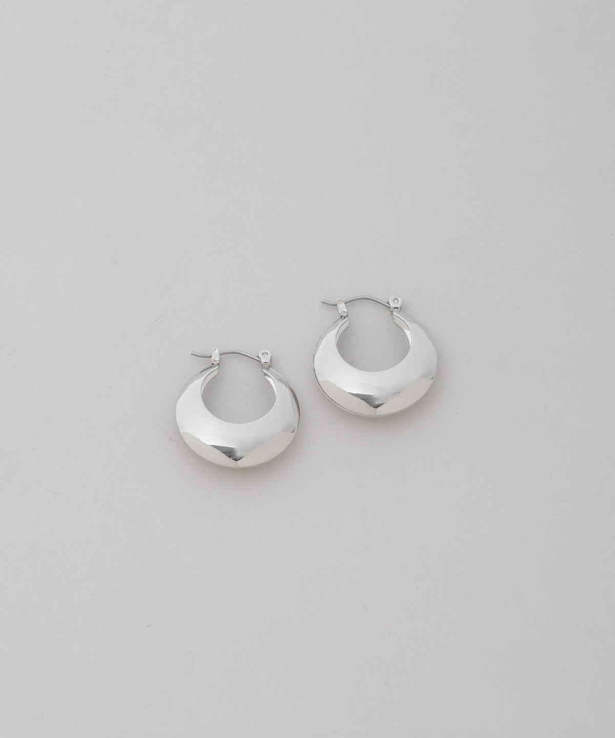 ボリュームフープピアス 6735245302