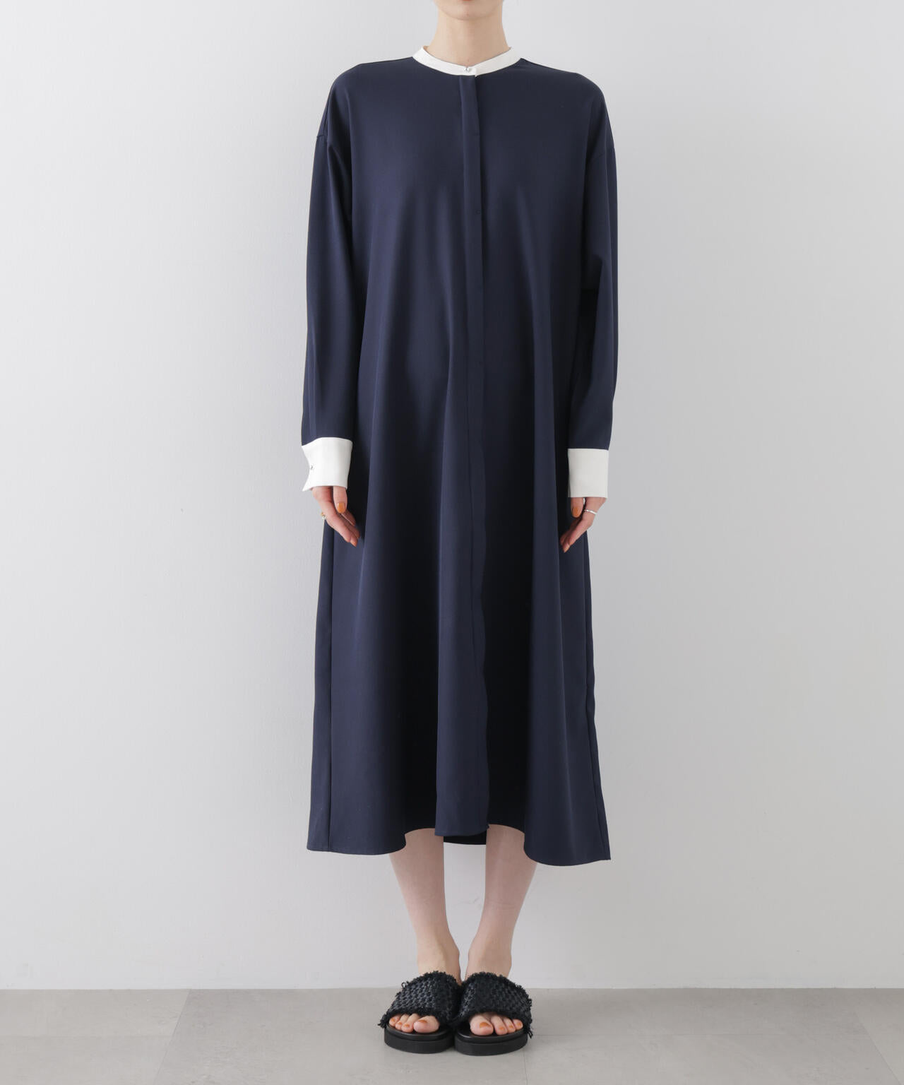 バイカラーフレアスタンドカラーワンピース 6736119314