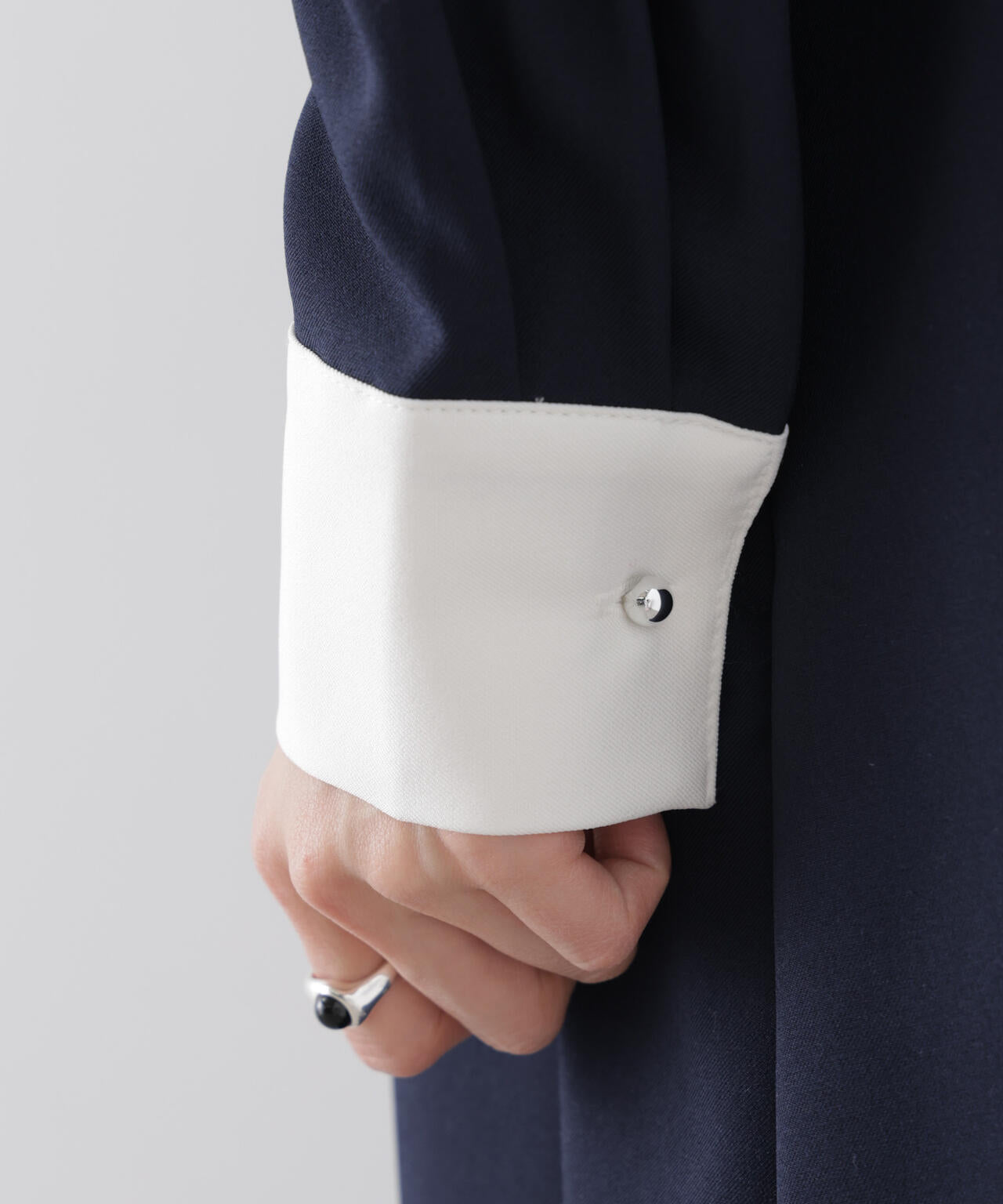 バイカラーフレアスタンドカラーワンピース 6736119314