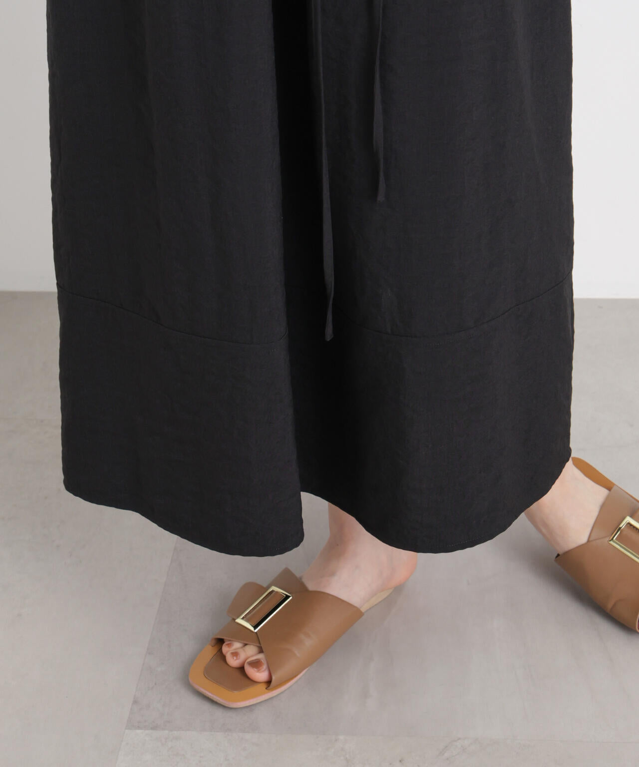 多機能リネンライク前後2wayランタンスリーブワンピース 6736119318