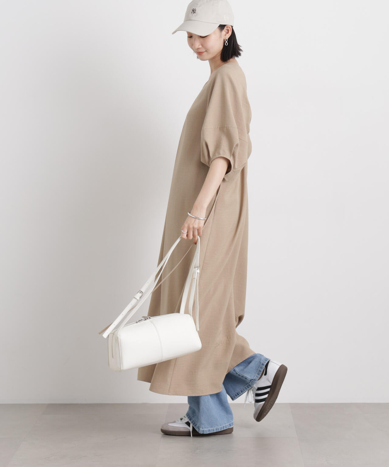 多機能リネンライク前後2wayランタンスリーブワンピース 6736119318