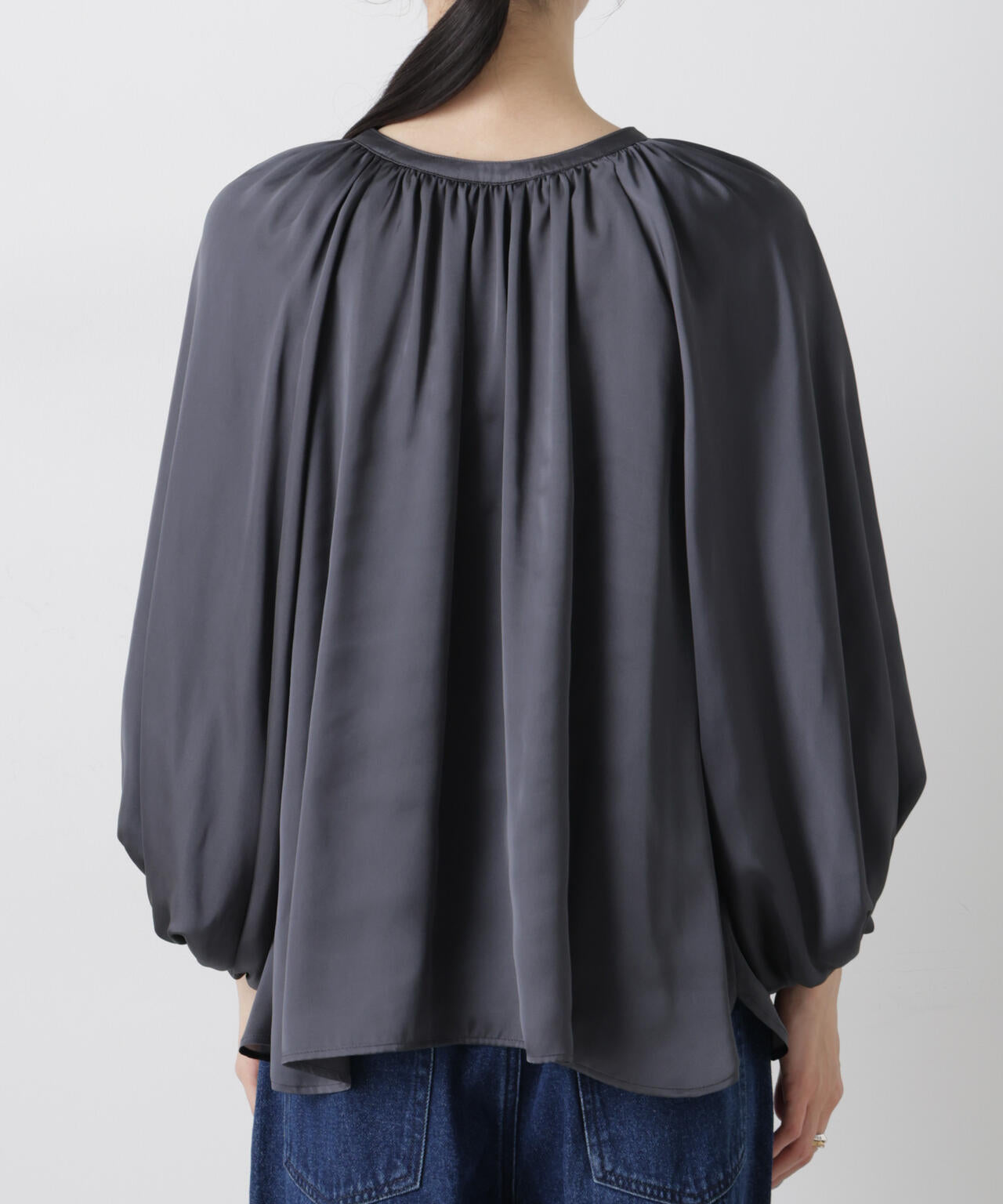 前後2wayサテンボリュームスリーブブラウス 6736120305